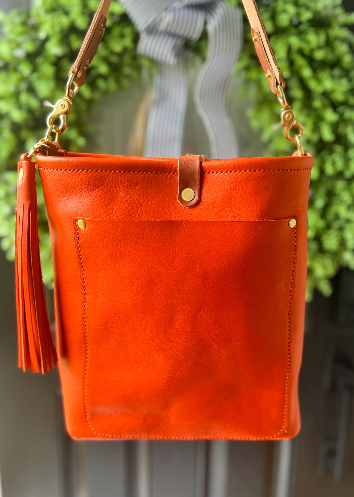 Bennett Bucket in Mandarin Vachetta