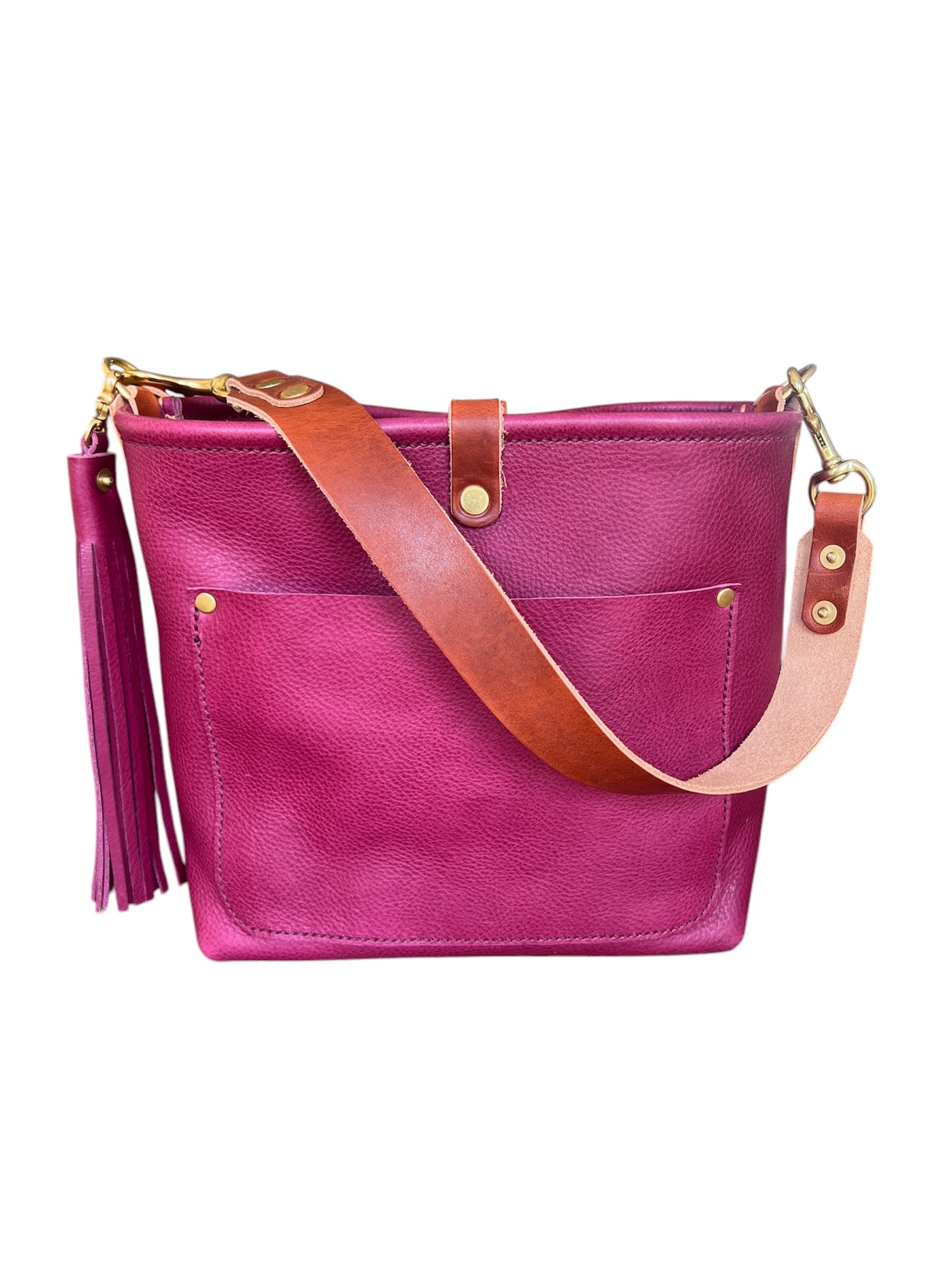 Bennett “shorty” Bucket in Lilac Vachetta
