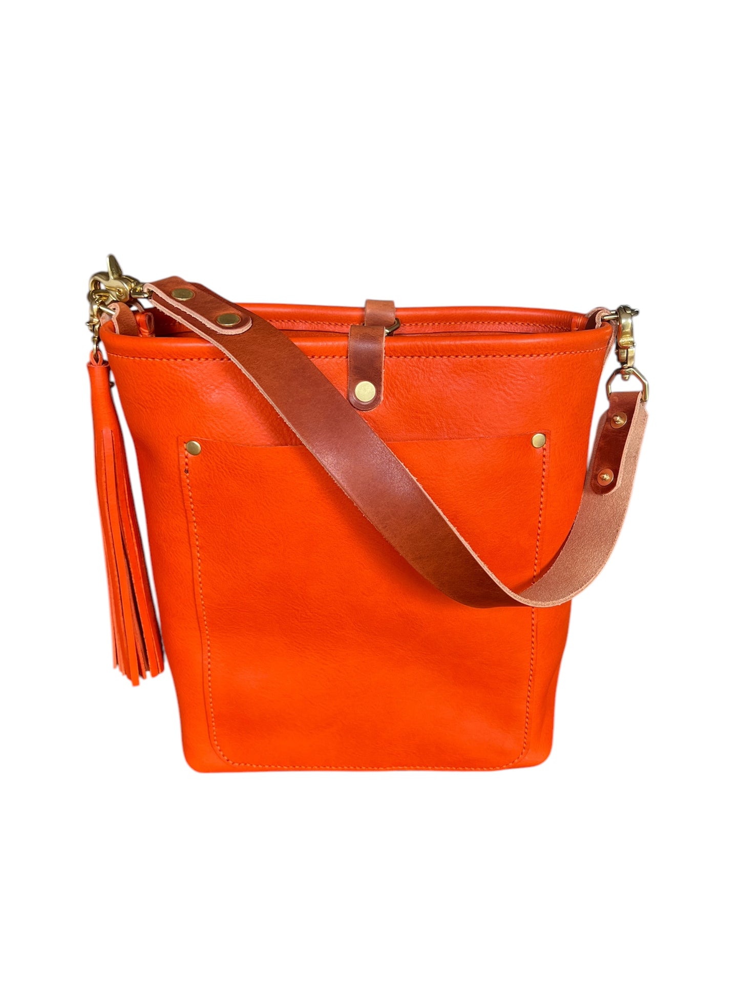 Bennett Bucket in Mandarin Vachetta