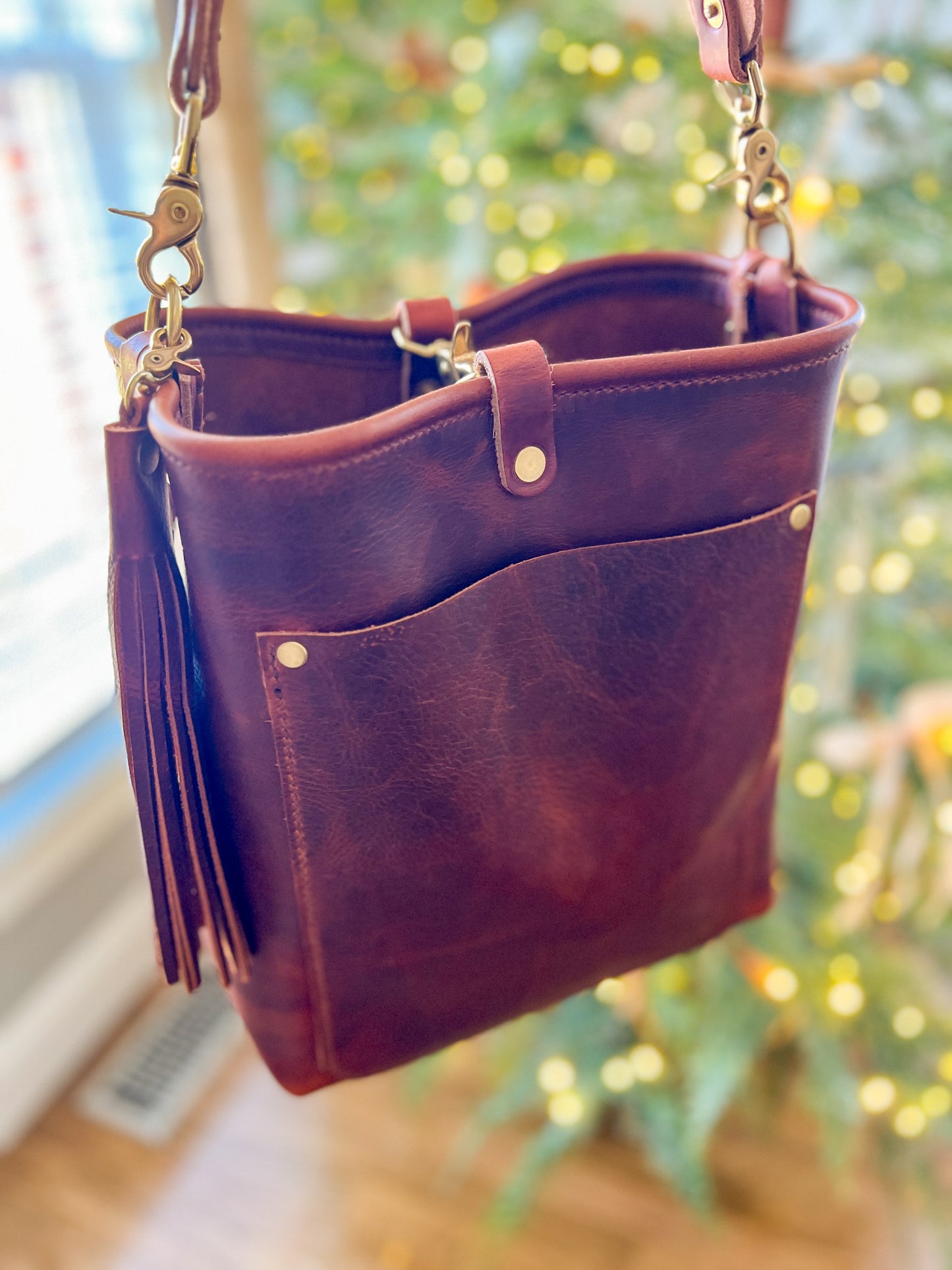 Bennett Bucket in Amber Full Grain Leather