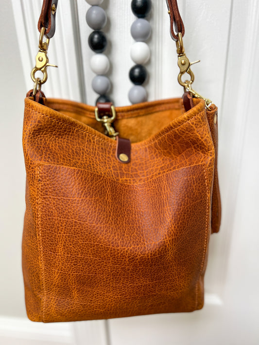 Bennett Bucket in Honey Bison