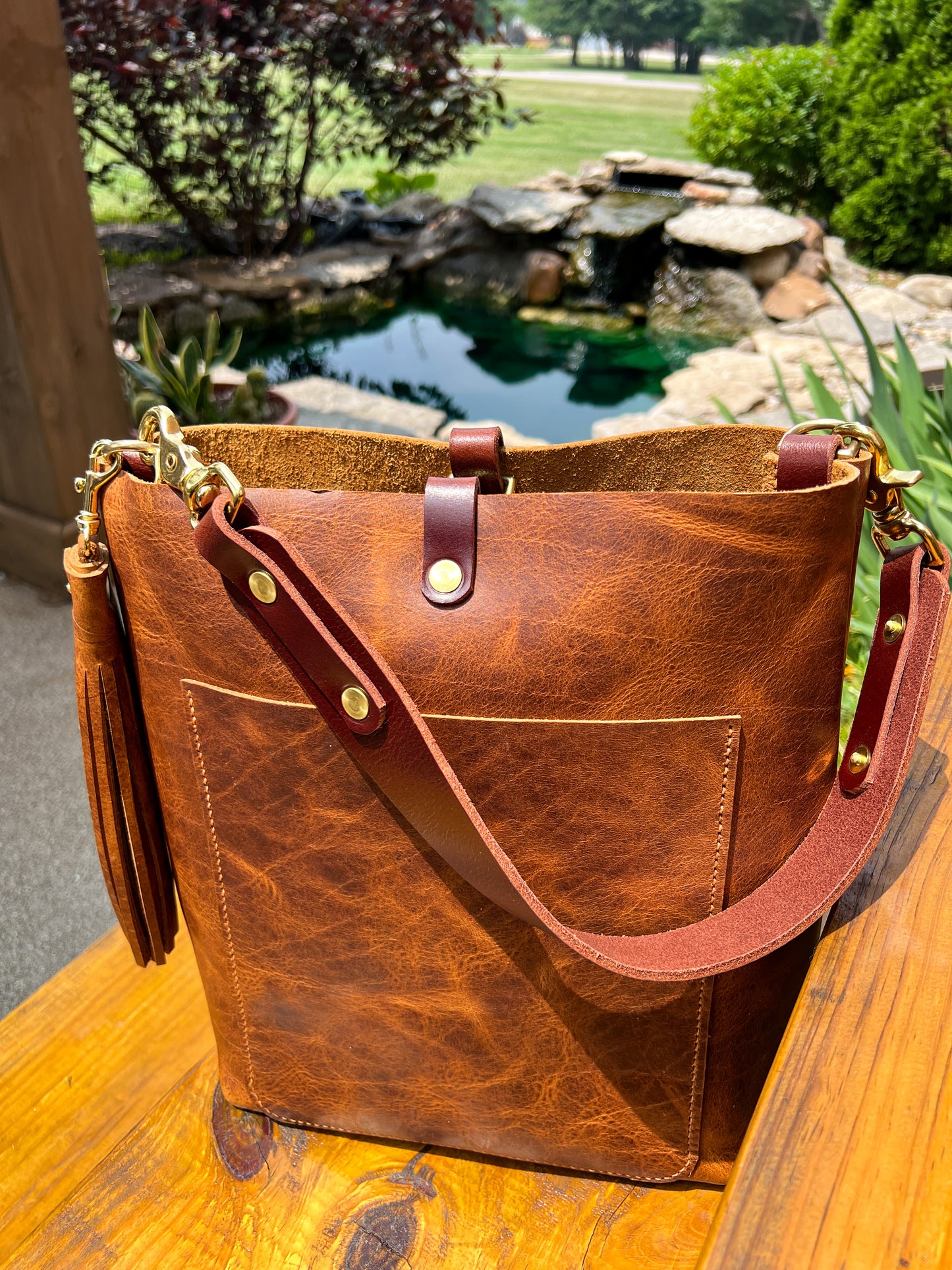 Bennett Bucket in Old Saddle