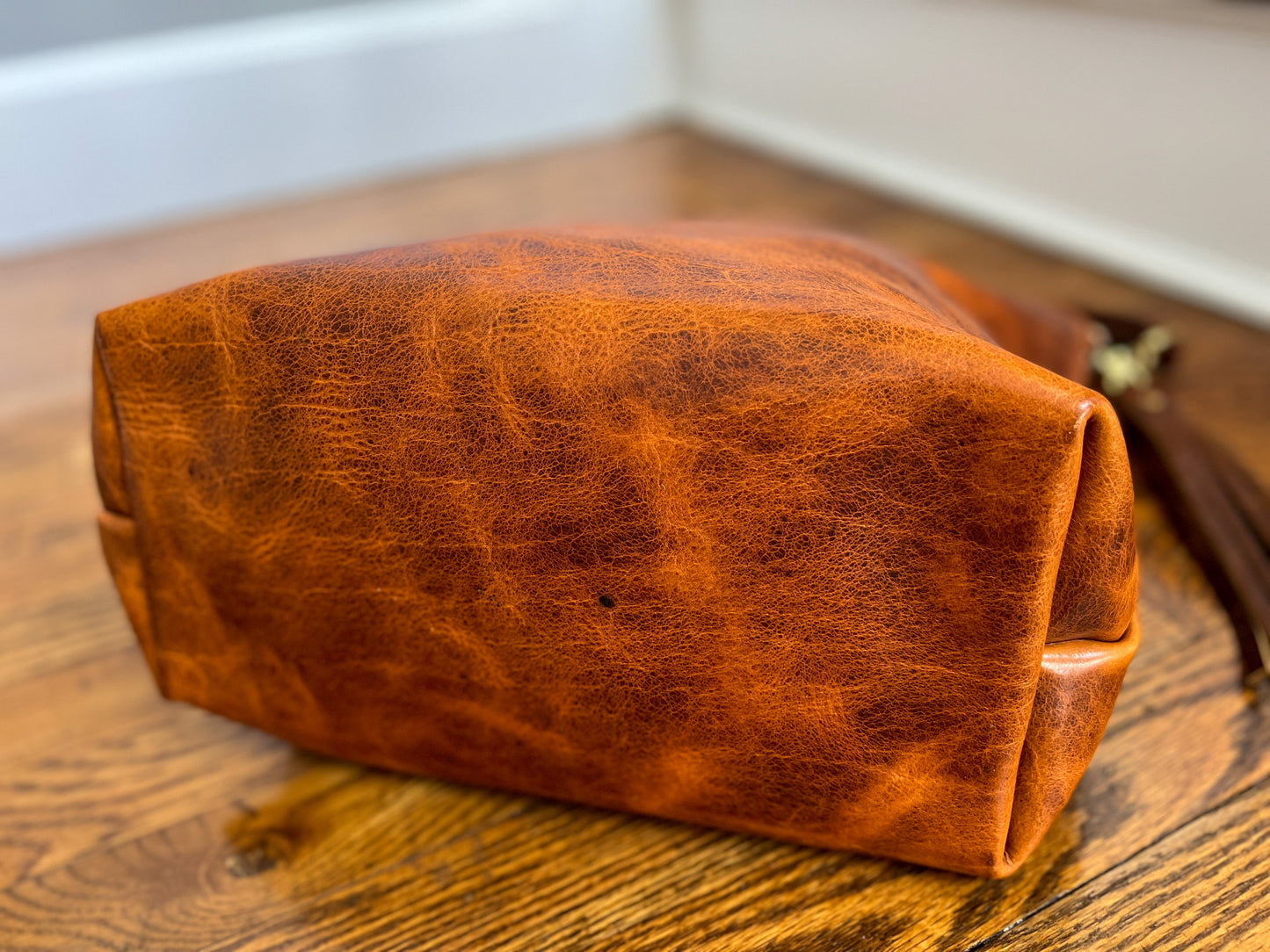 Large Hobo in Maple Glazed Bison