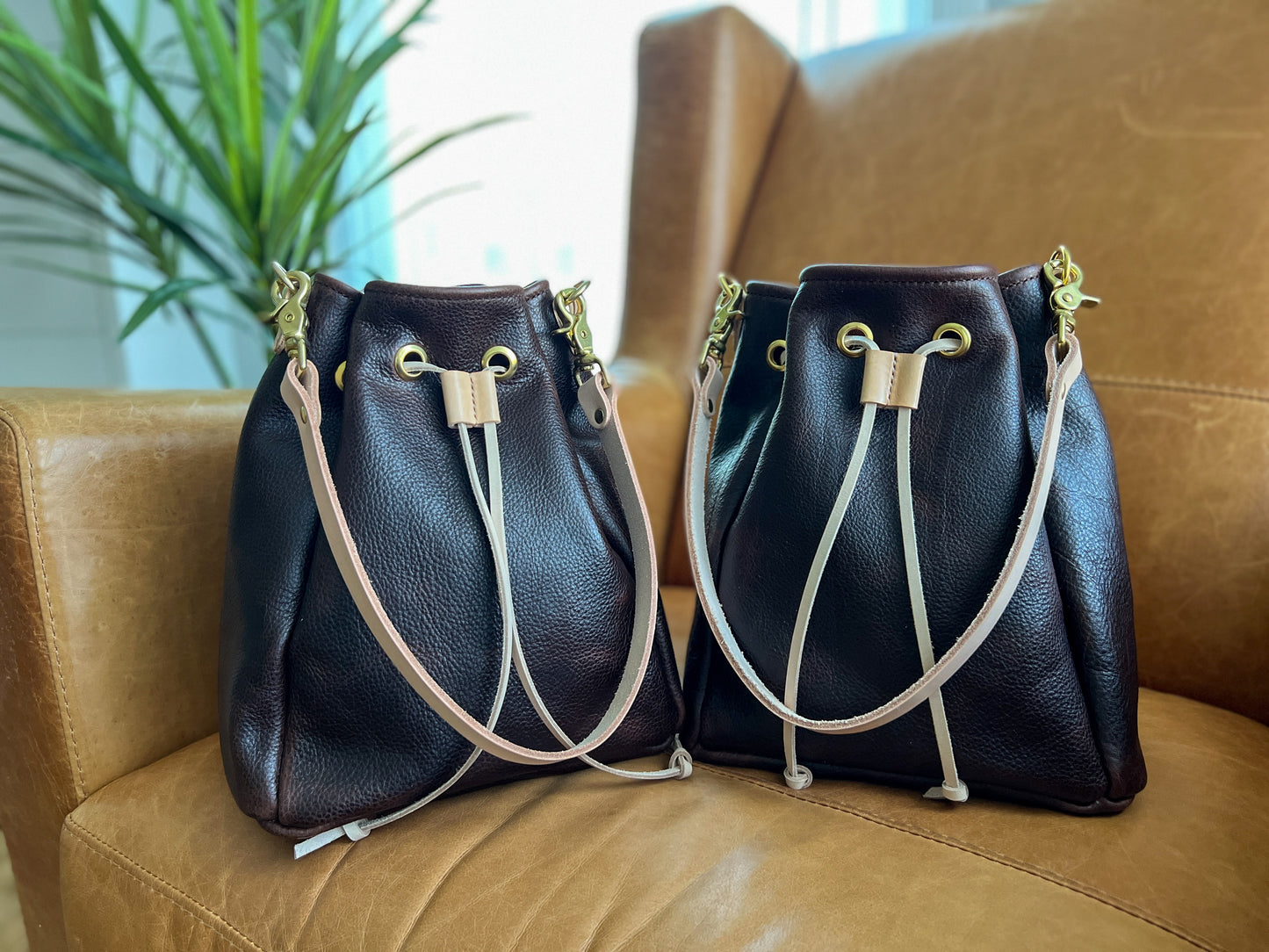 Emery Drawstring Bucket in Mocha