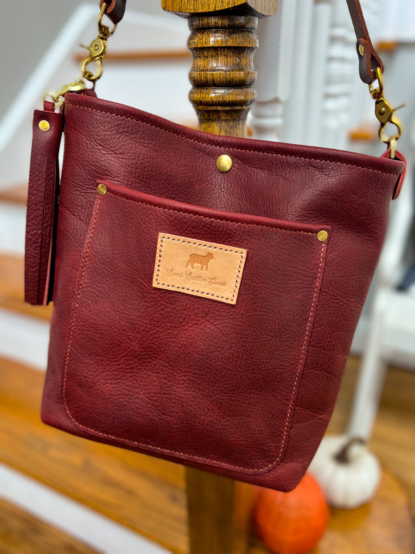 Bennett Bucket in Red Kodiak