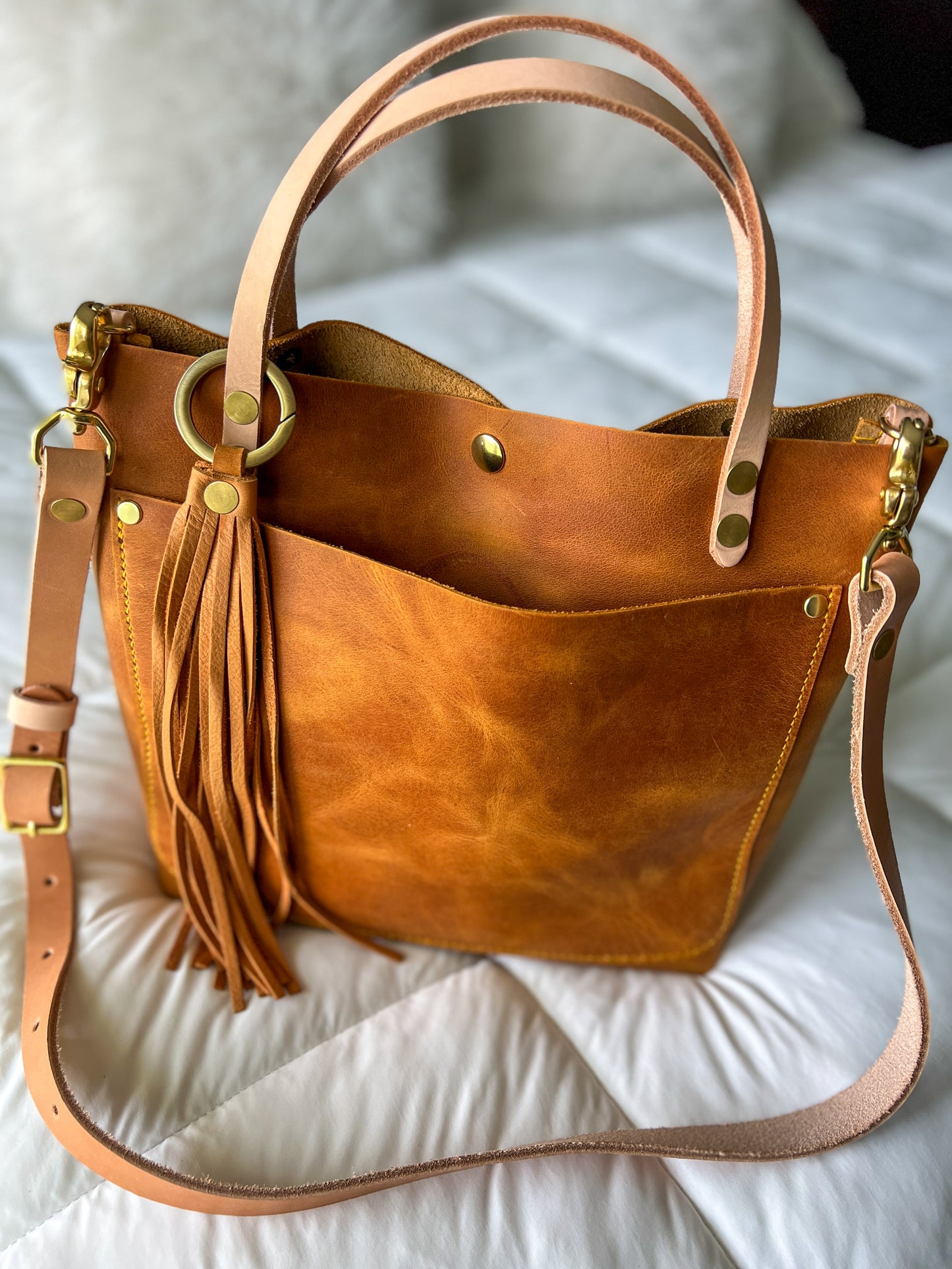 Brookie Medium Shoulder Tote in Sedona