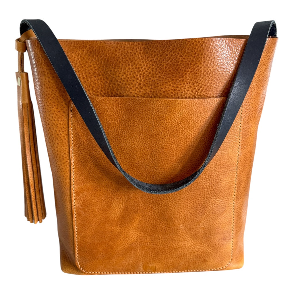 Bennett Bucket in Italian Honey Saffron Vegetable Tanned Leather