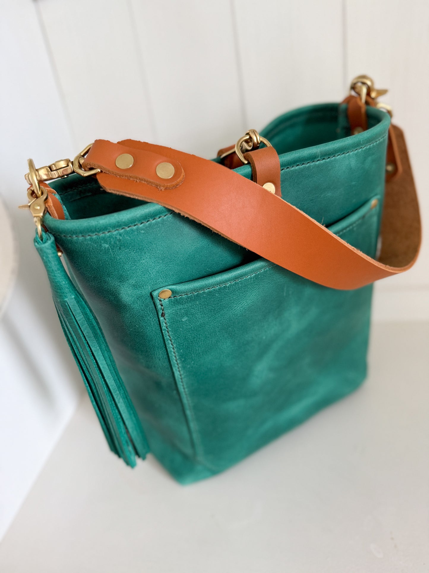 Bennett Bucket in Teal Full Grain Leather