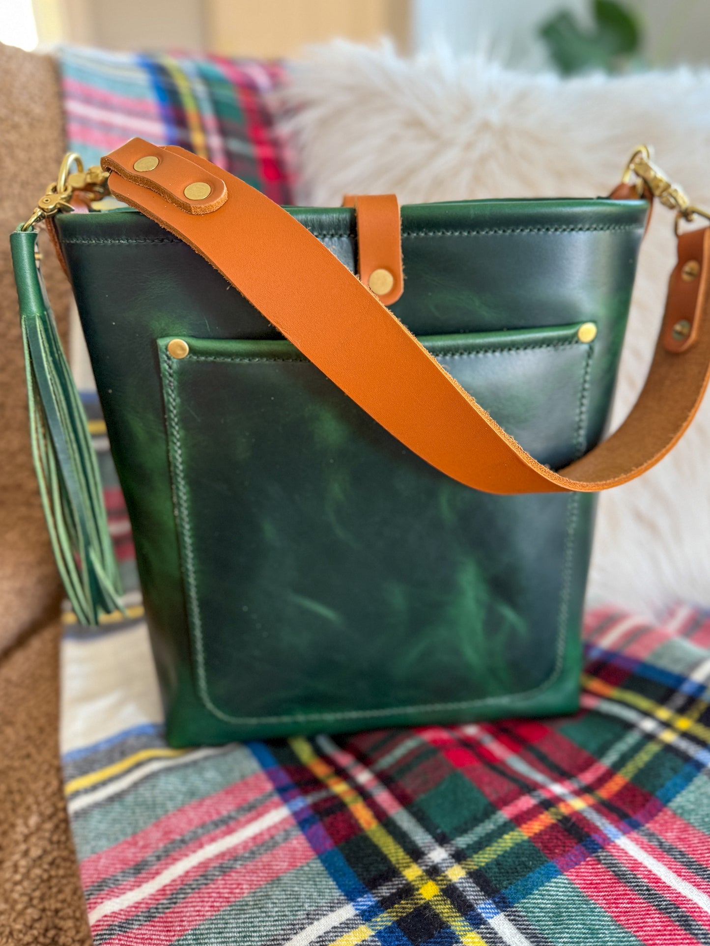 Bennett Bucket in Emerald Horween Puttman Leather