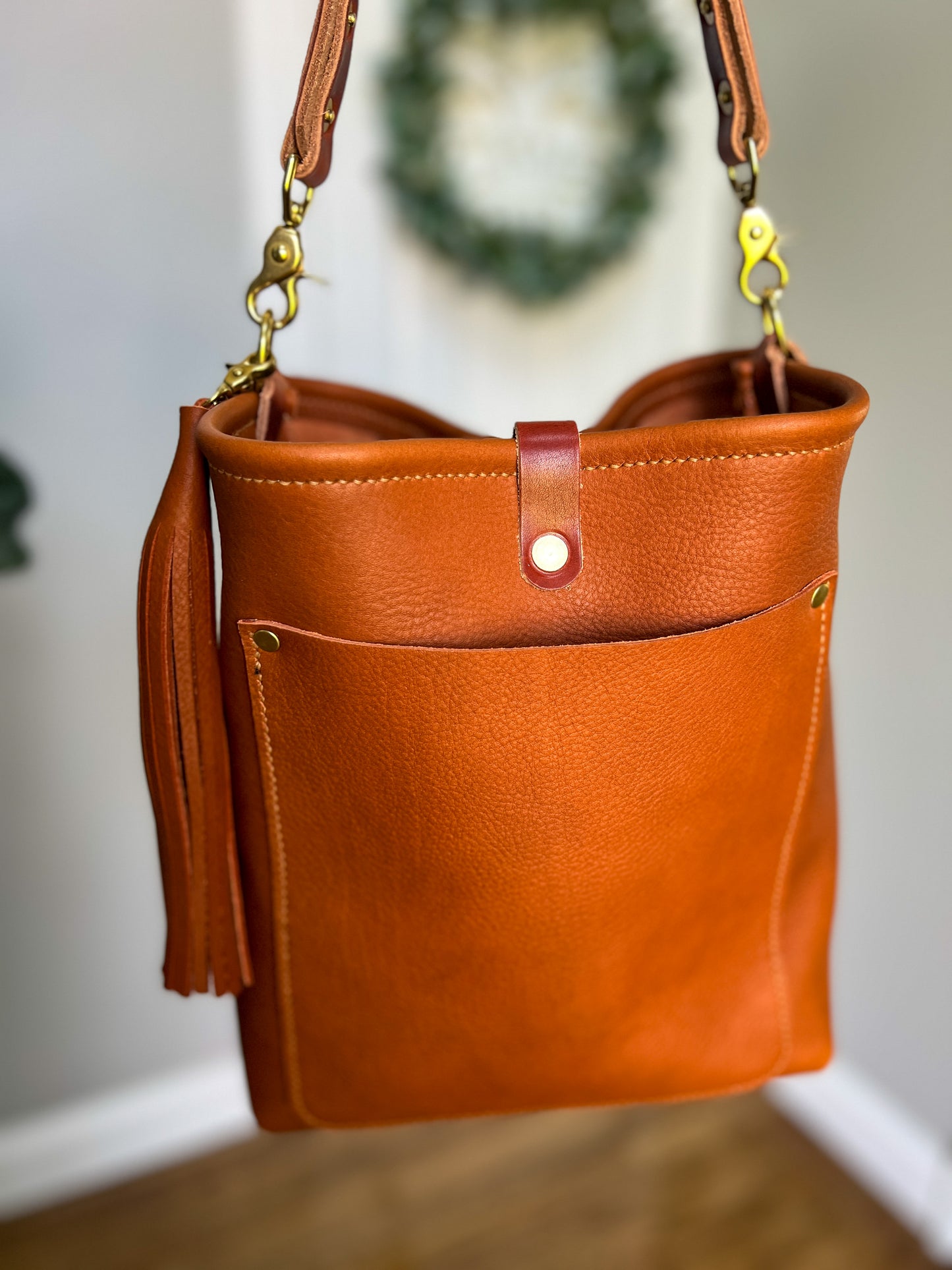 Bennett Bucket in Full Grain Cypress Leather