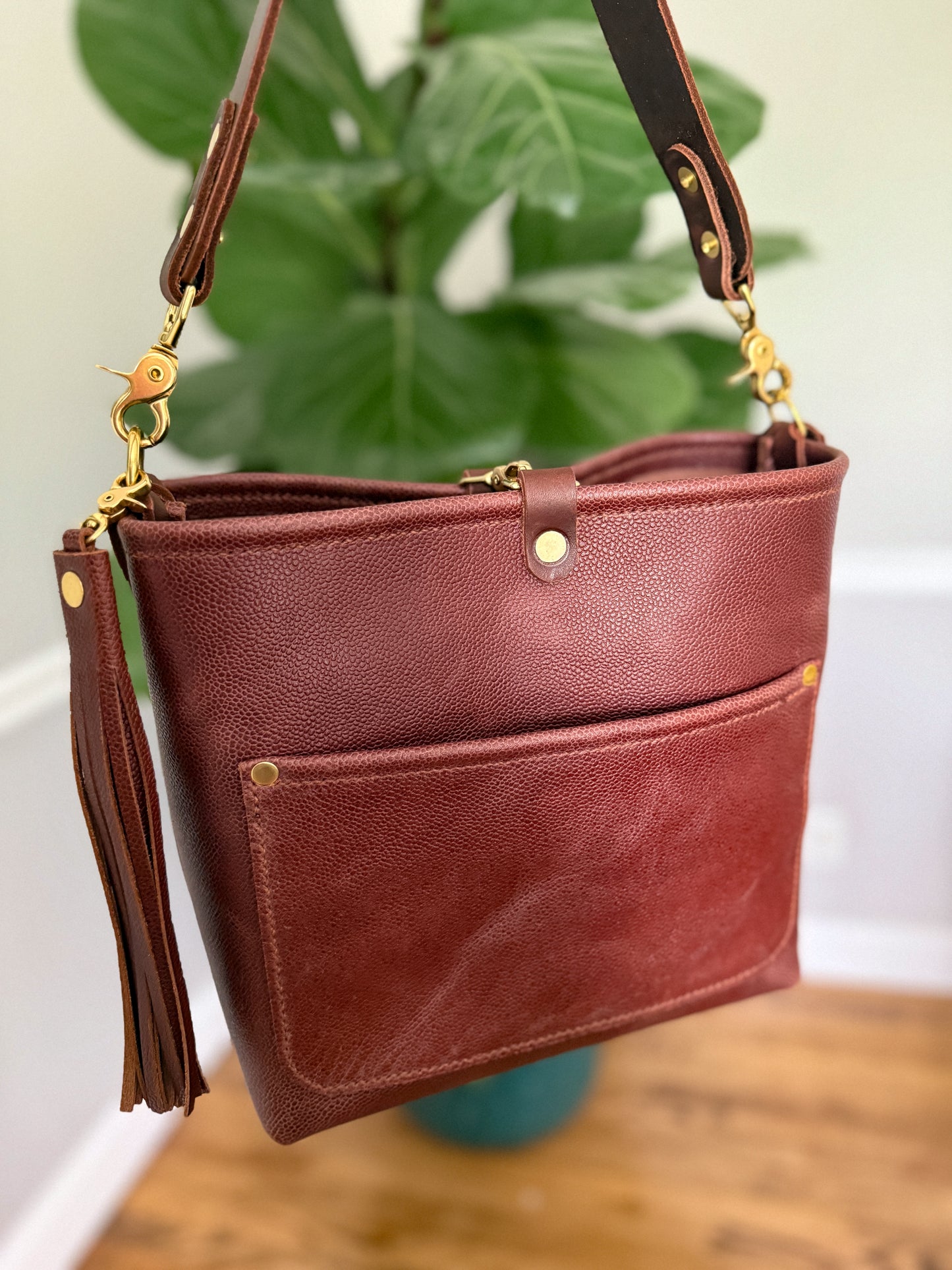 Bennett “shorty” Bucket in Horween Montana Chocolate