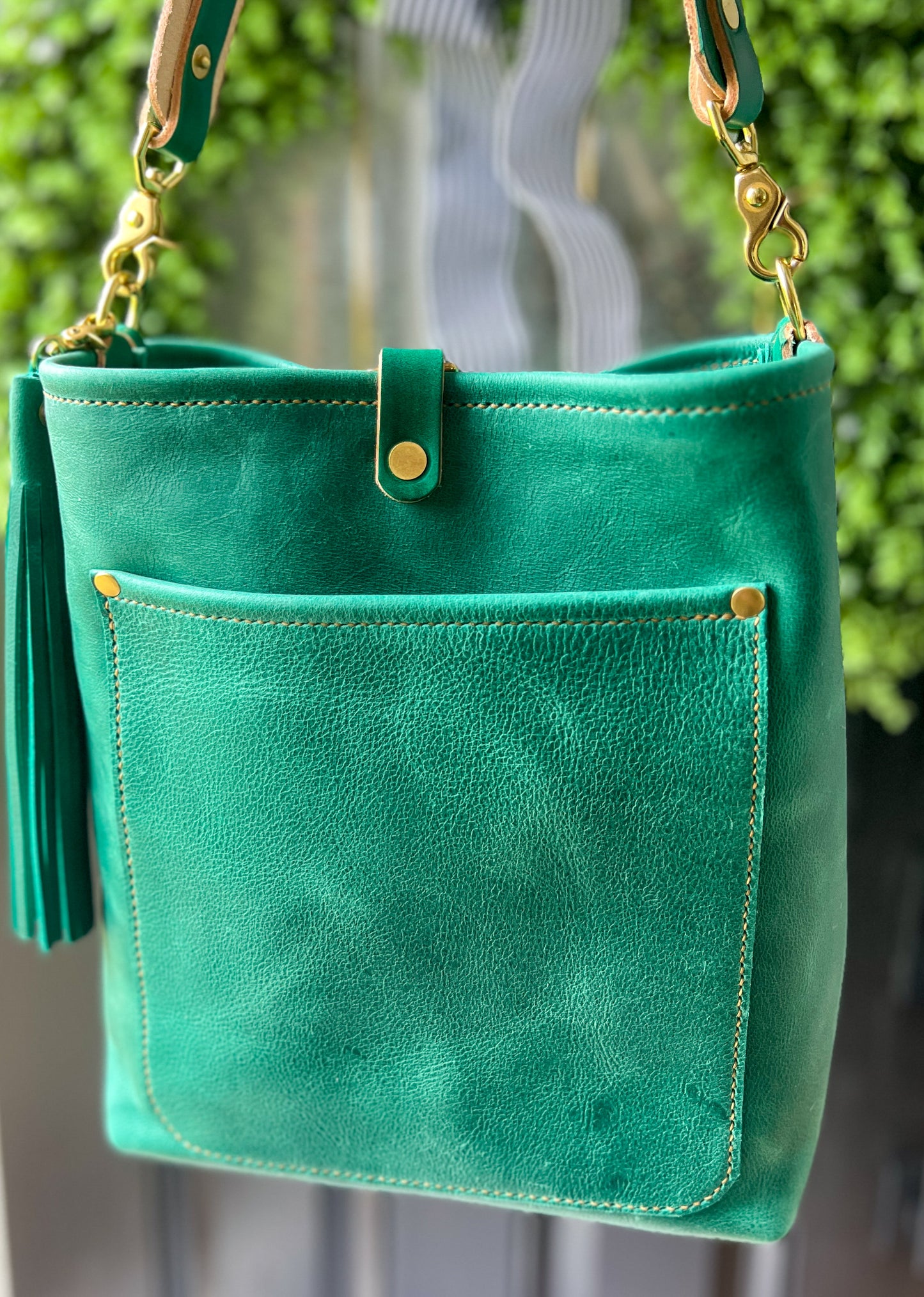 Bennett Bucket in Teal Full Grain Leather
