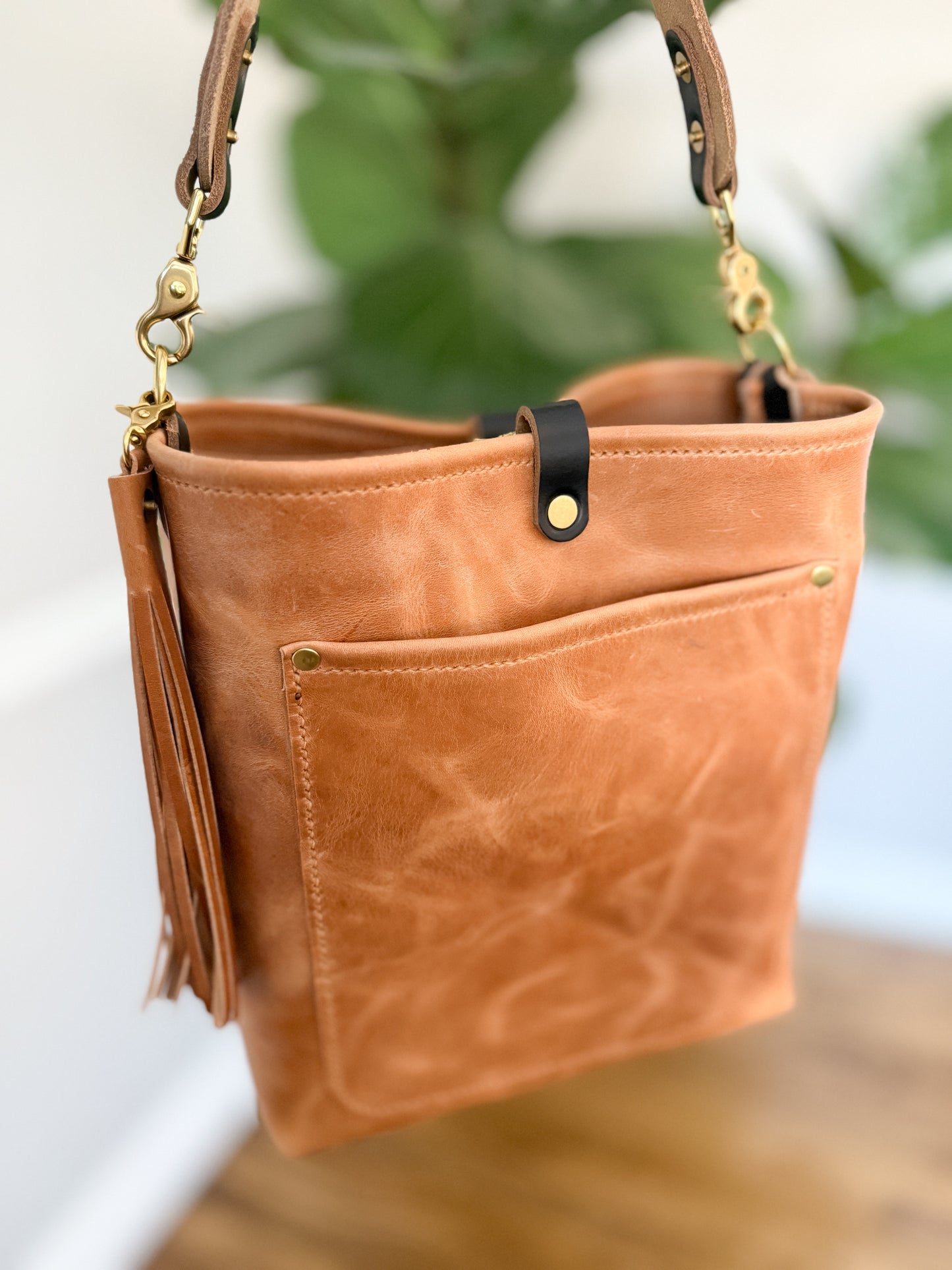 Bennett Bucket in Light Natural Derby Horween