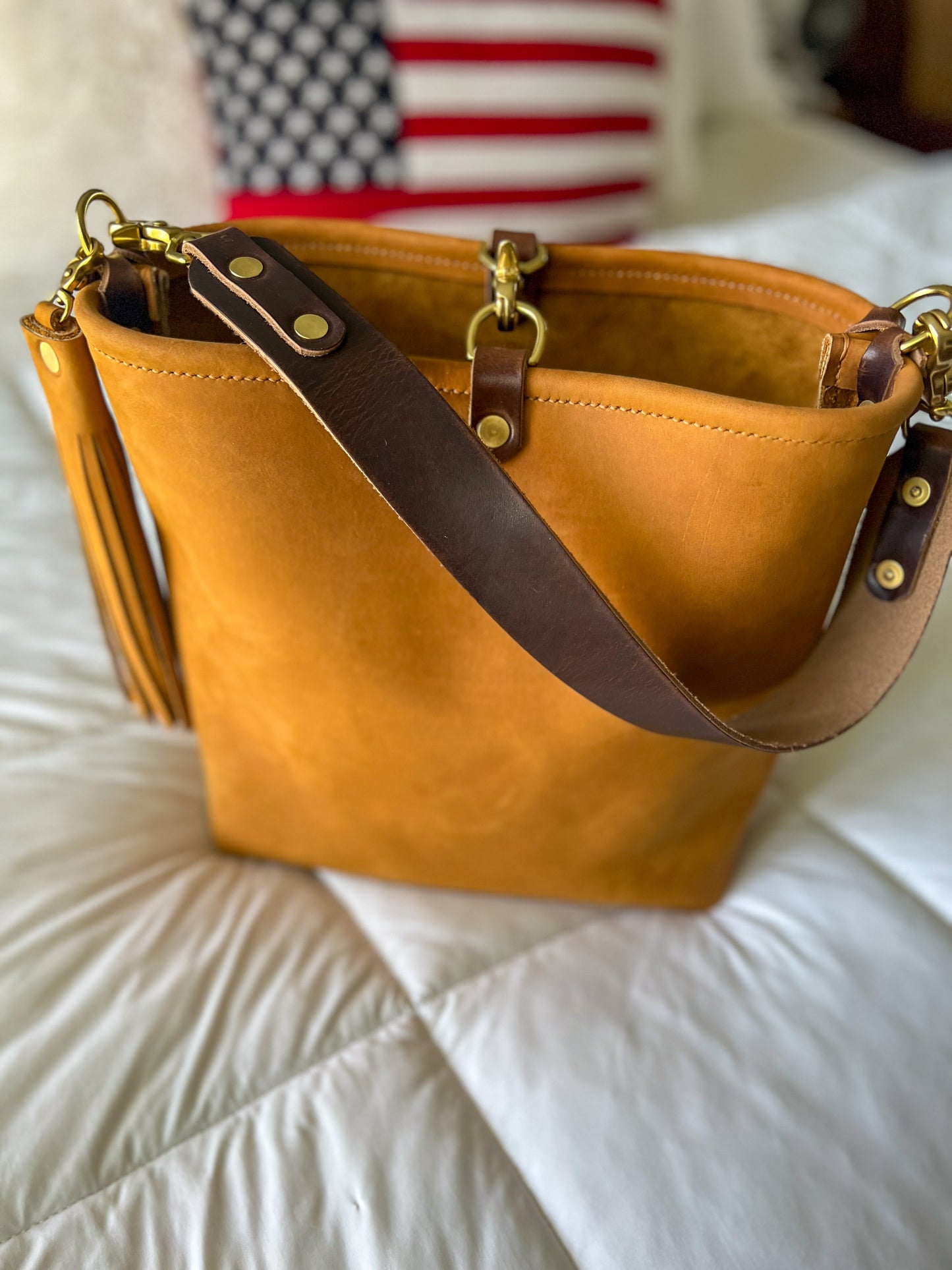 Hobo Bucket in Desert Sand Full Grain Leather