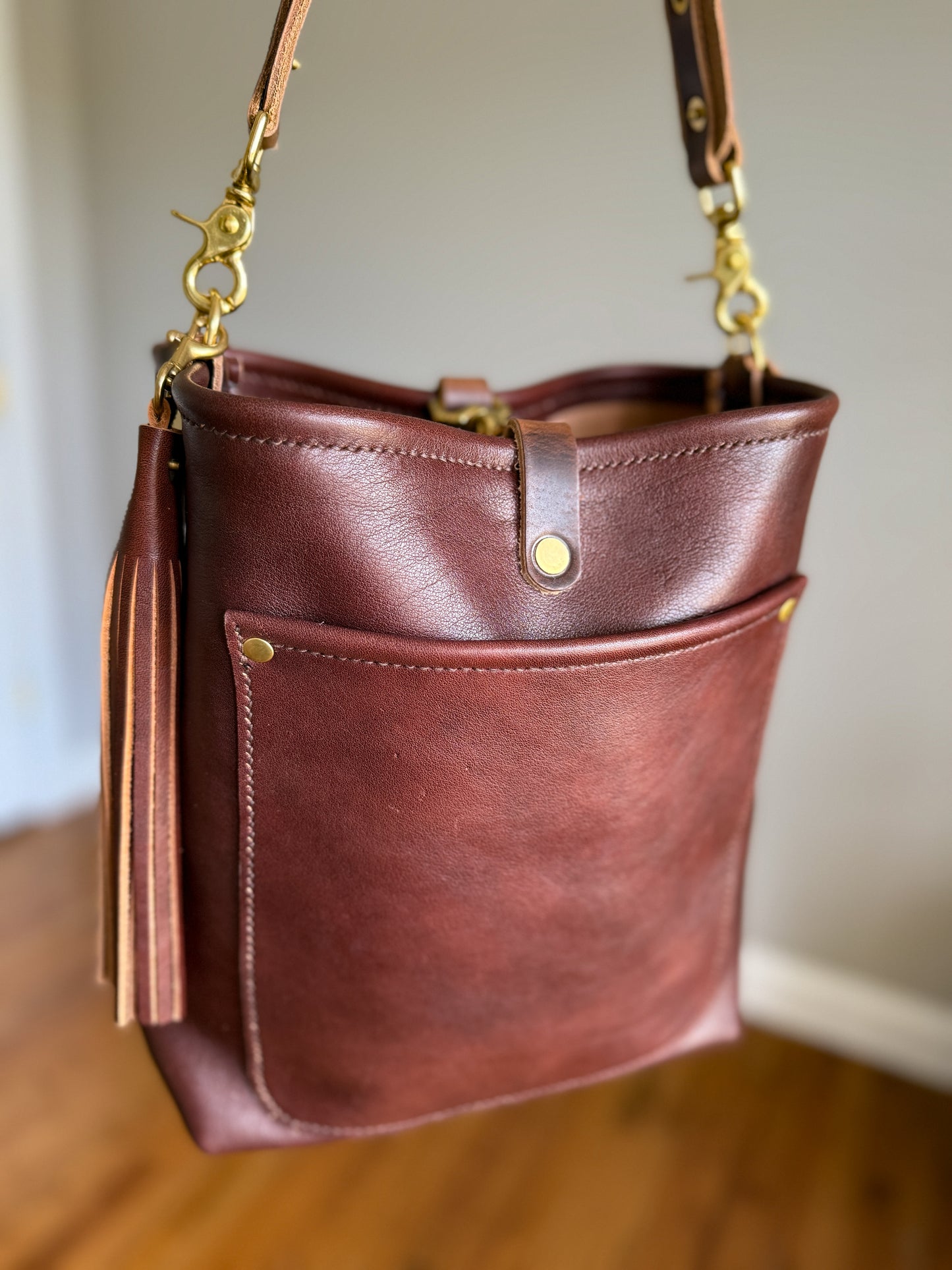 Bennett Bucket in Luxe Horween