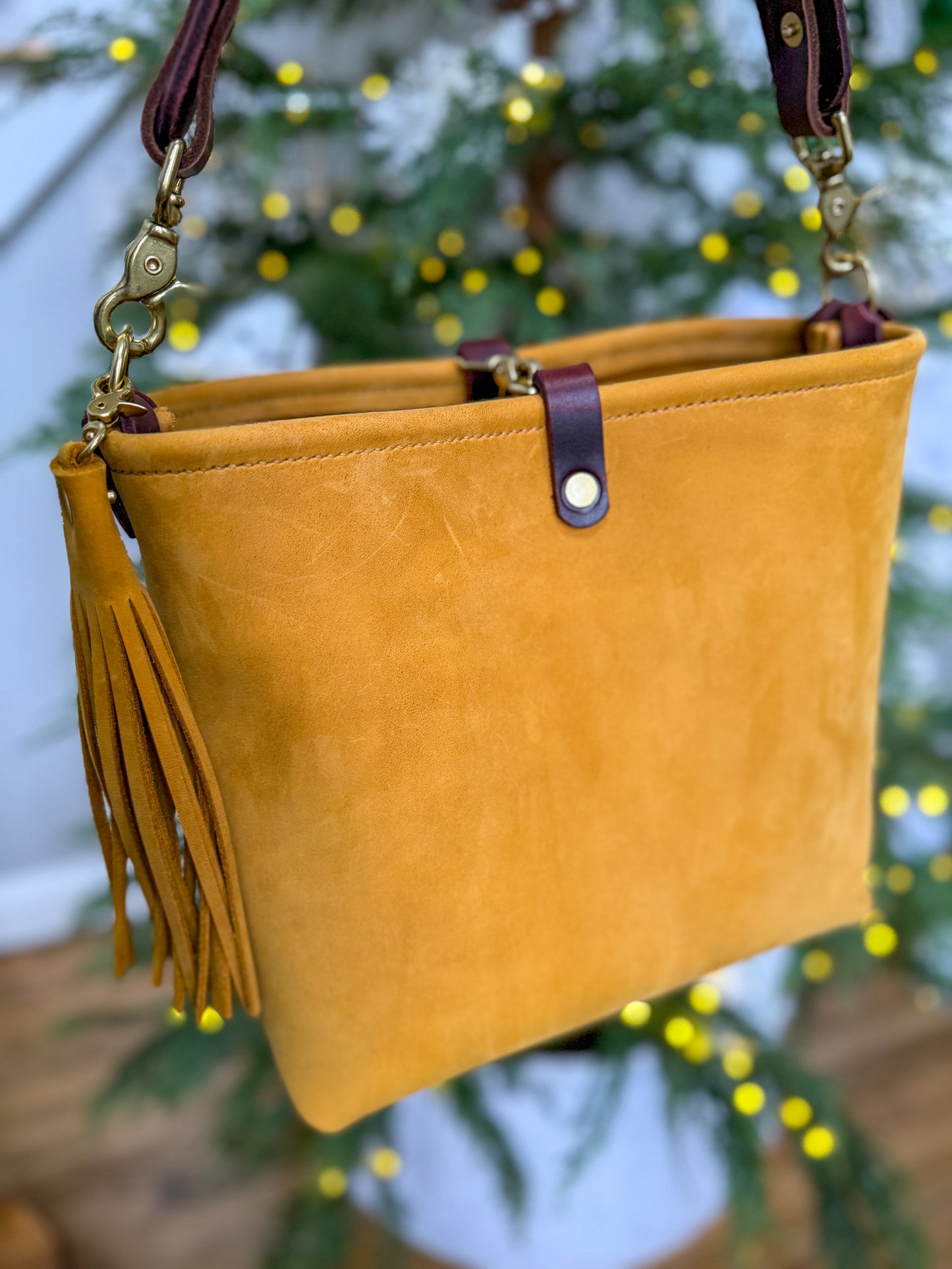 Hobo Bucket in Wheat Modesto Horween Leather