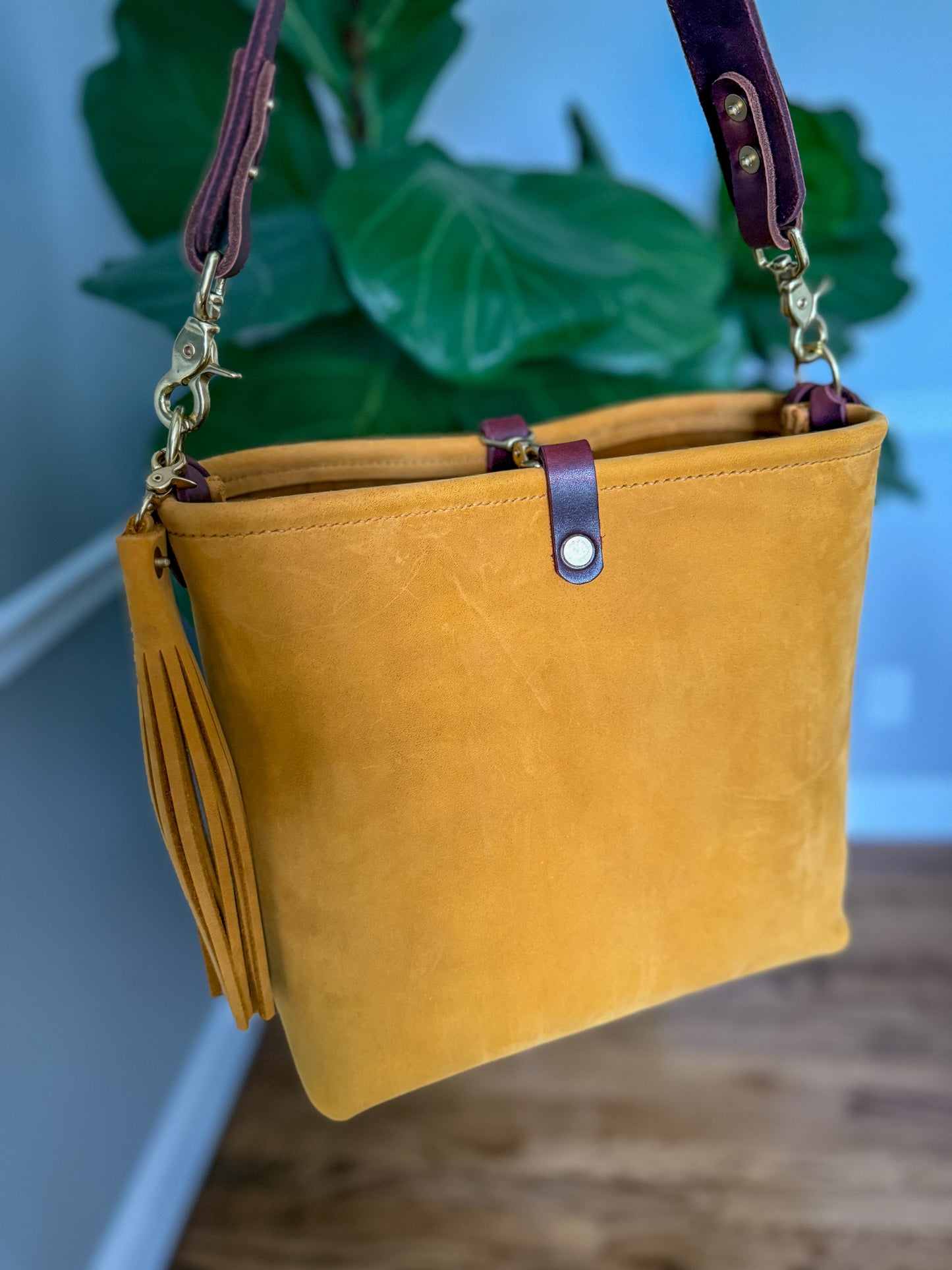 Hobo Bucket in Wheat Modesto Horween Leather