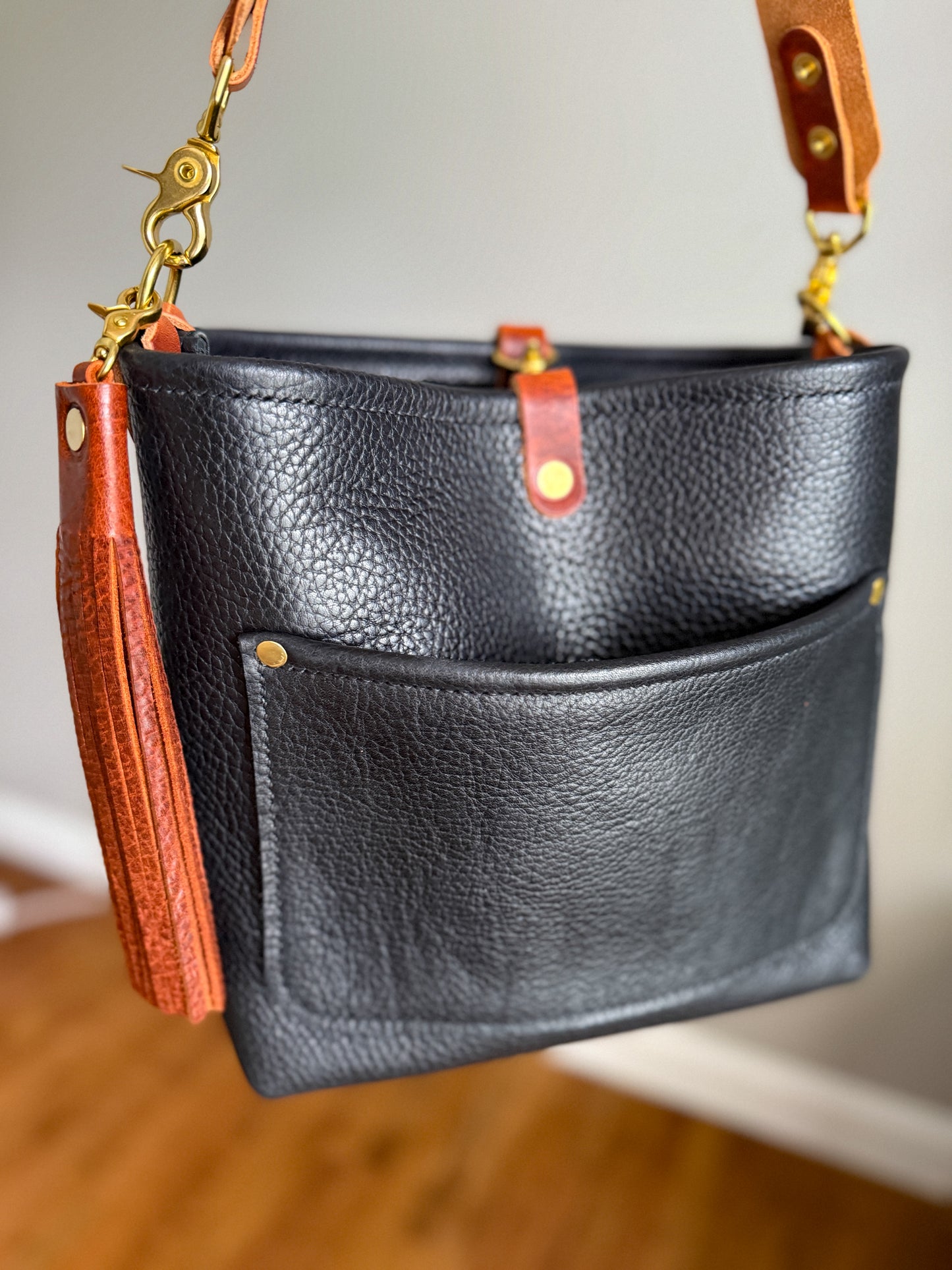 Bennett “shorty” Bucket in Horween Black Pebbled Leather