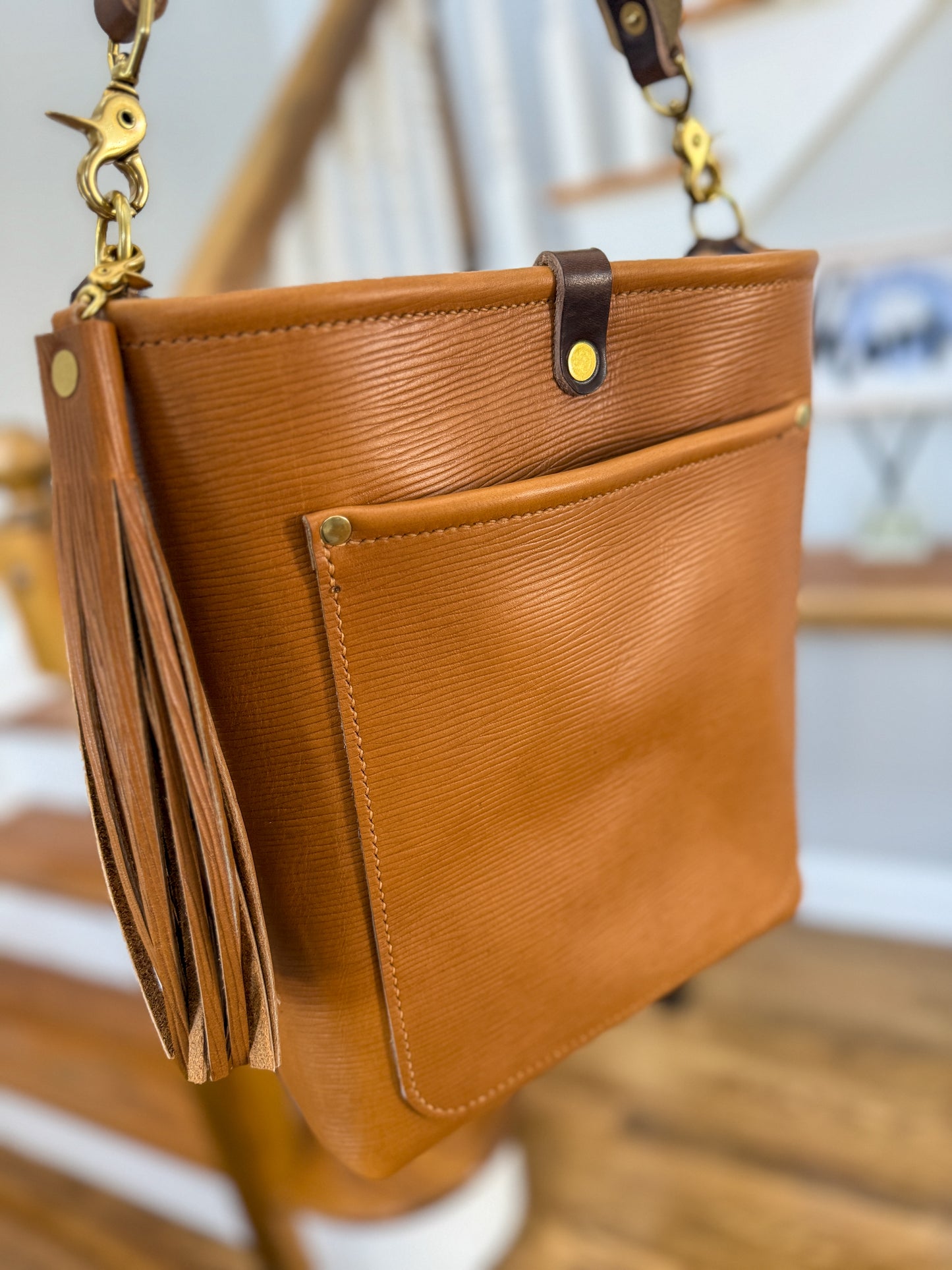 Bennett Bucket in Horween Rio Latigo Oak Grain