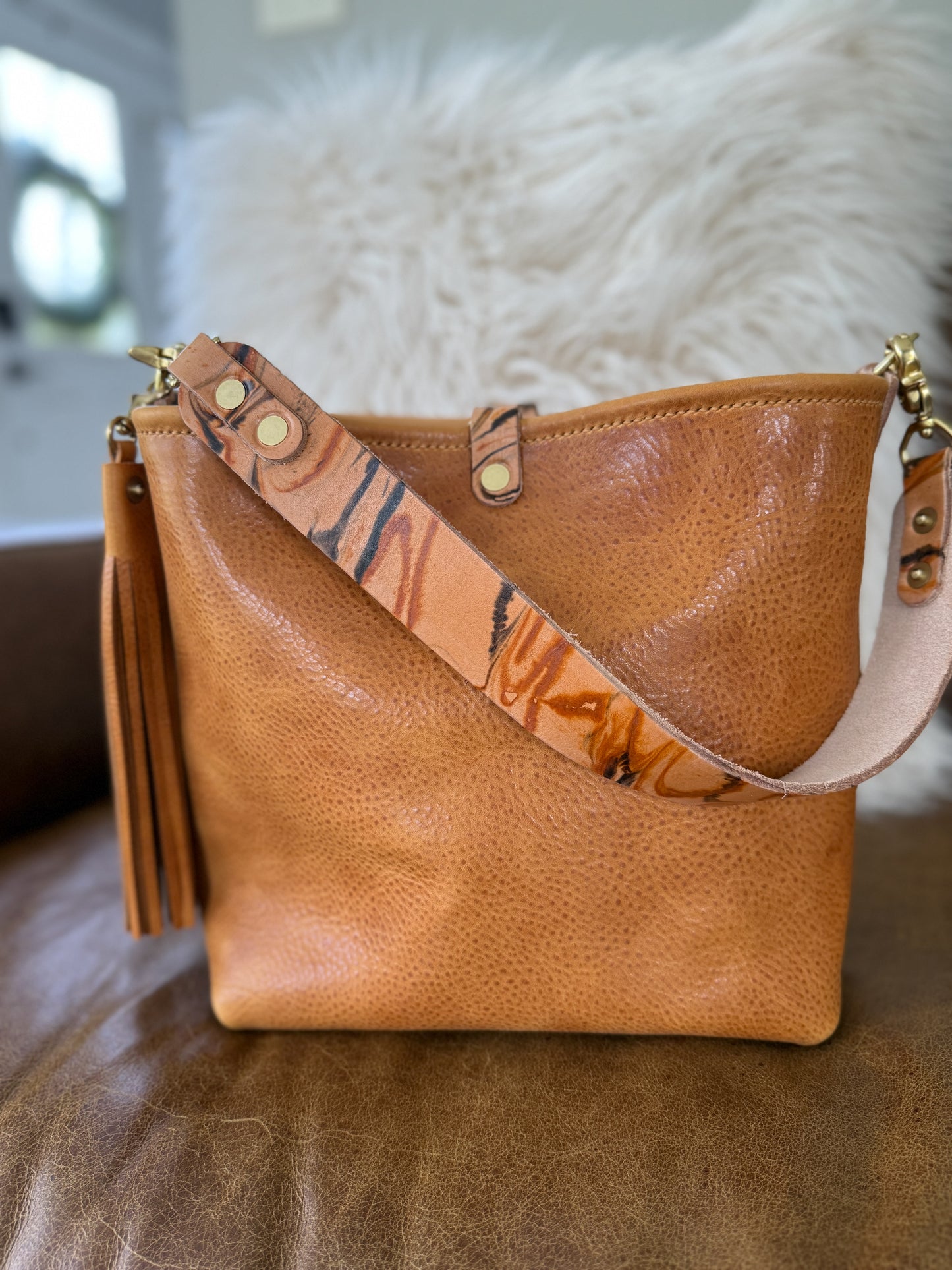 Hobo Bucket in Italian Honey Saffron Vegetable Tan w/Candy Strap