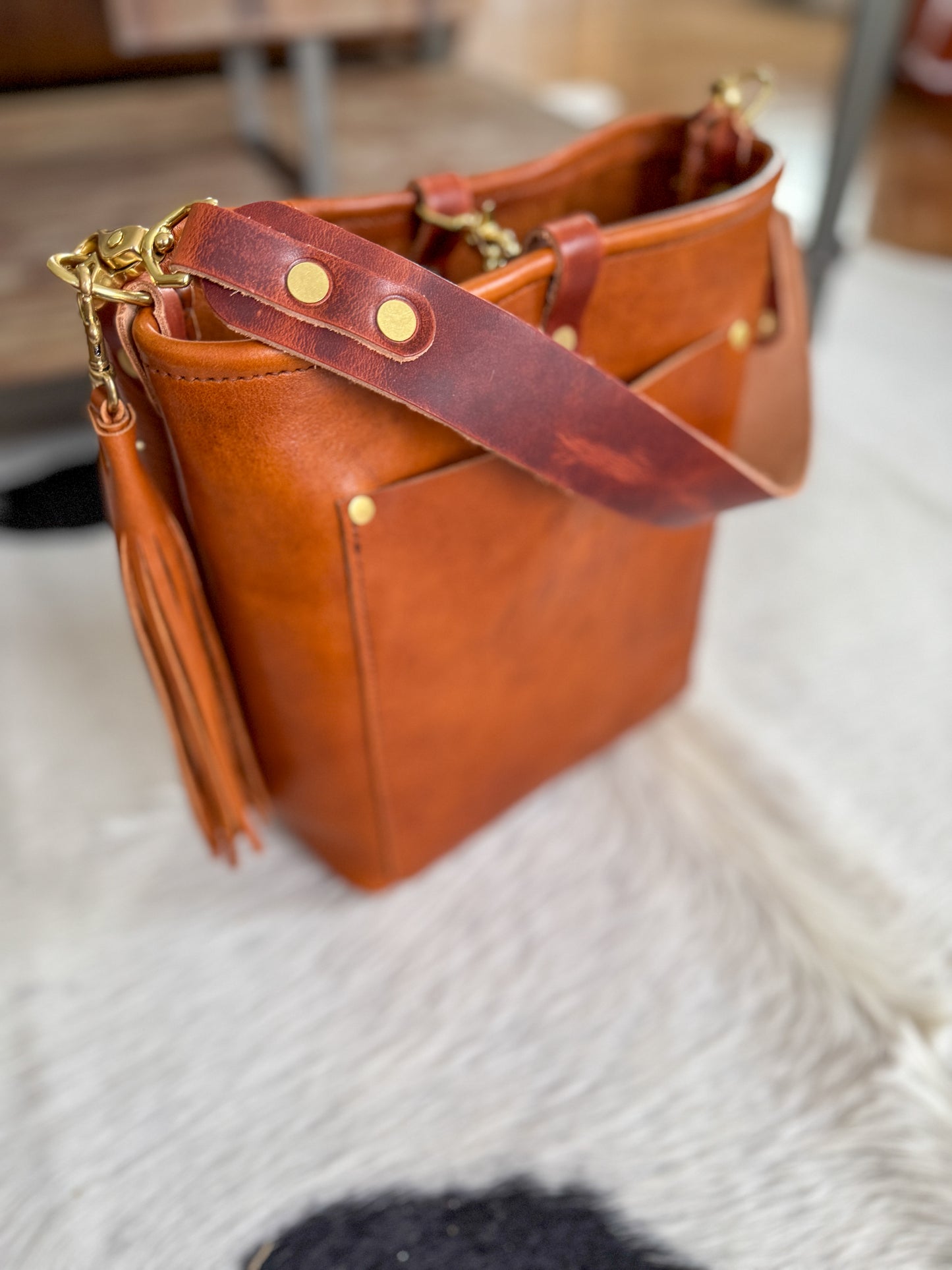 Bennett Bucket in Montana Vegetable Tan