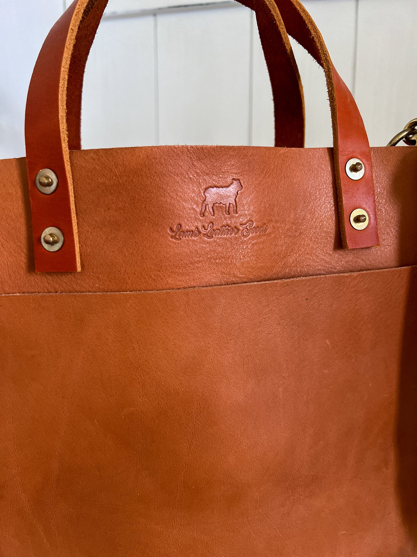 Medium Brookie Tote in Premium Saddle