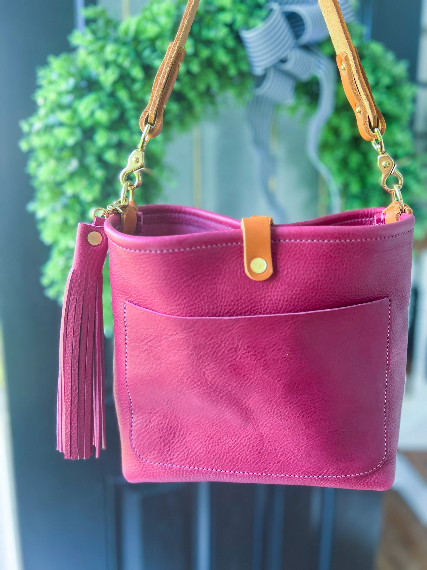 Bennett “shorty” Bucket in Lilac Vachetta