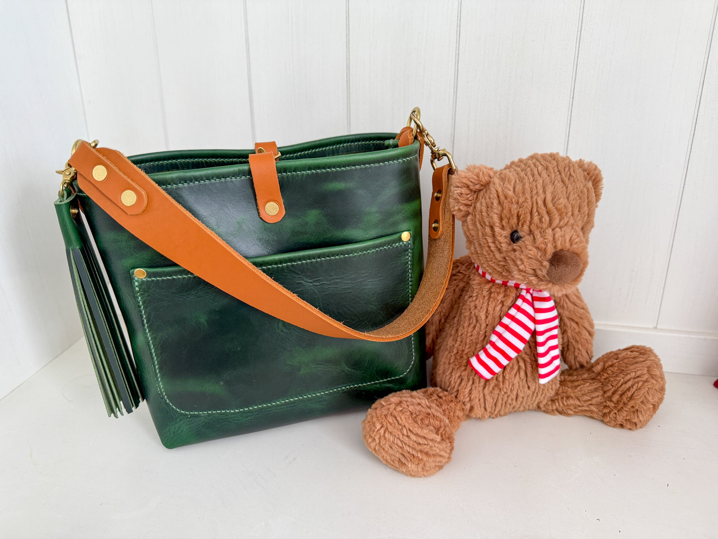 Bennett “shorty” Bucket in Emerald Horween Puttman Leather