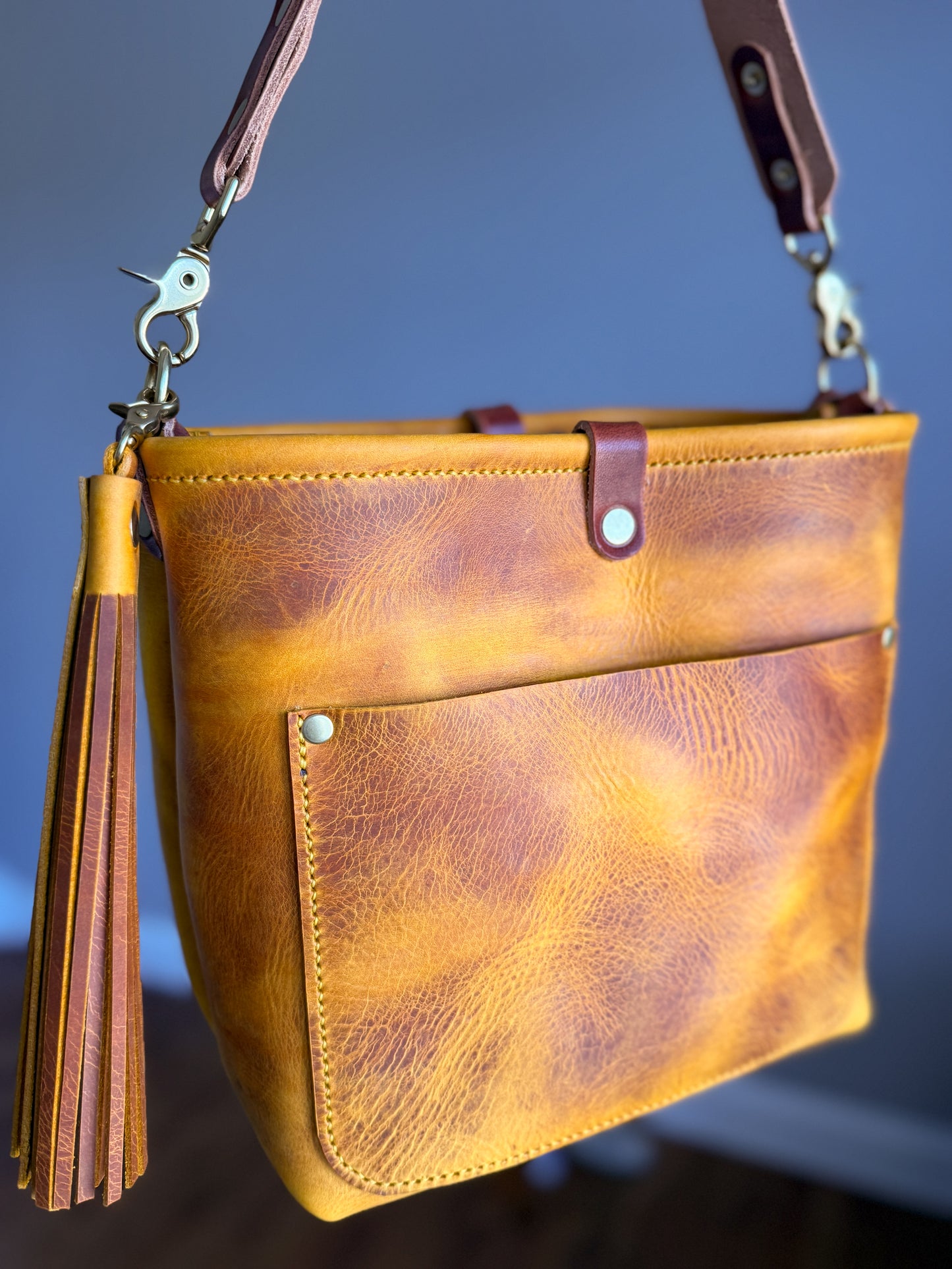 Bennett “shorty” Bucket in Yellowstone Italian Vegetable Tan