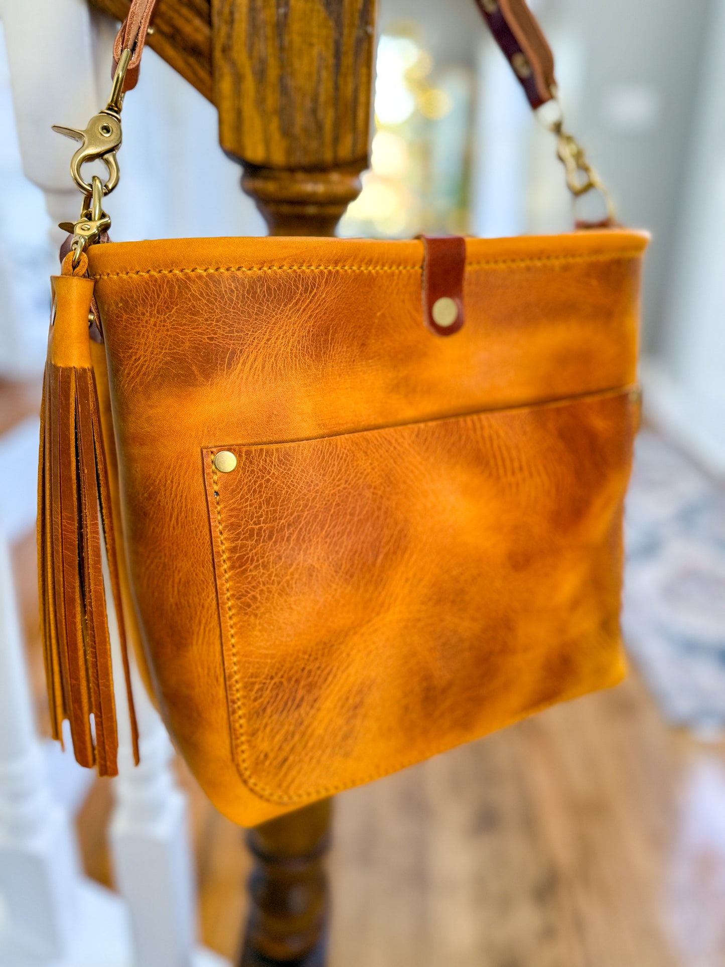 Bennett “shorty” Bucket in Yellowstone Italian Vegetable Tan