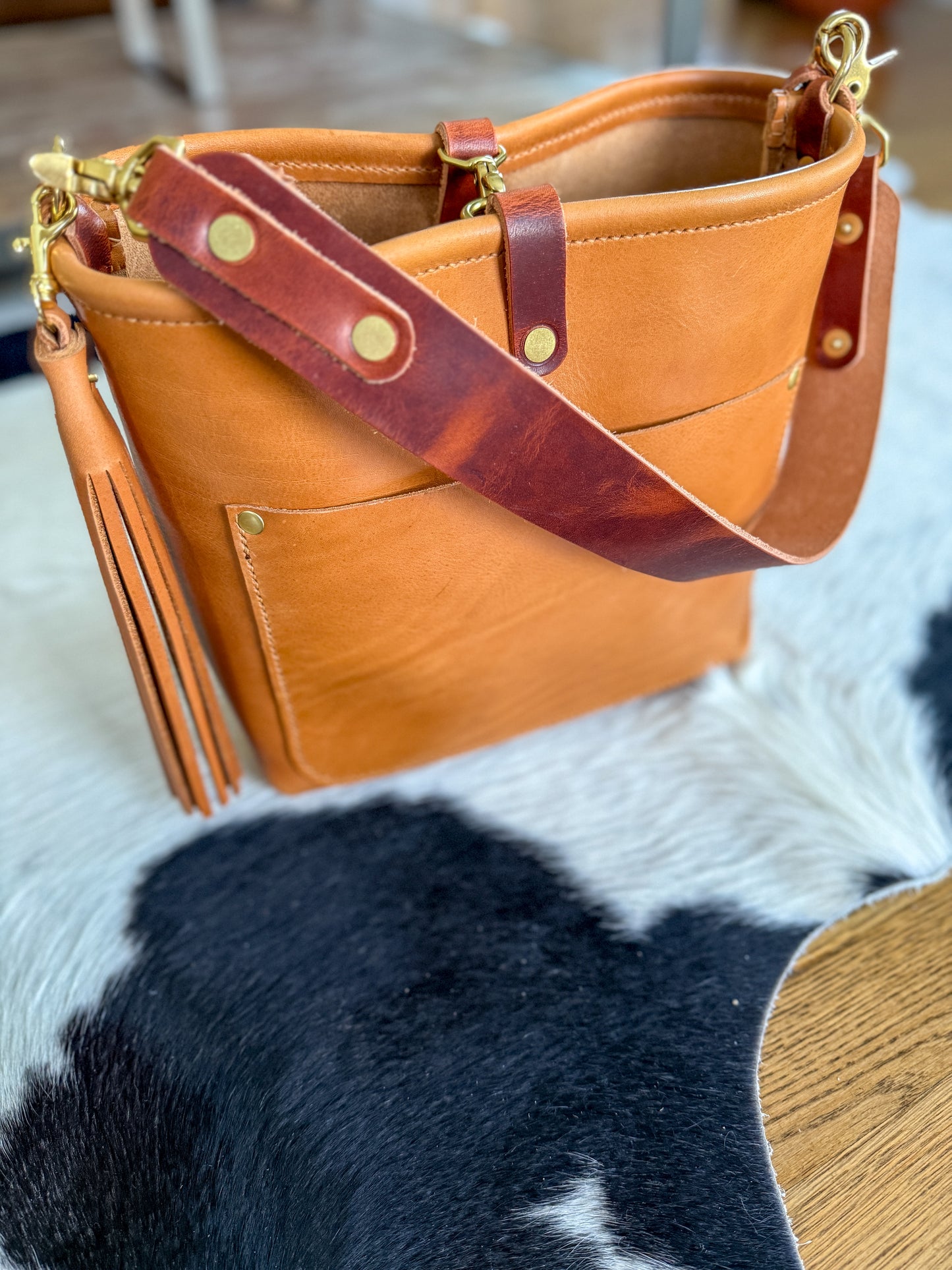 Bennett “shorty” Bucket in Premium Saddle