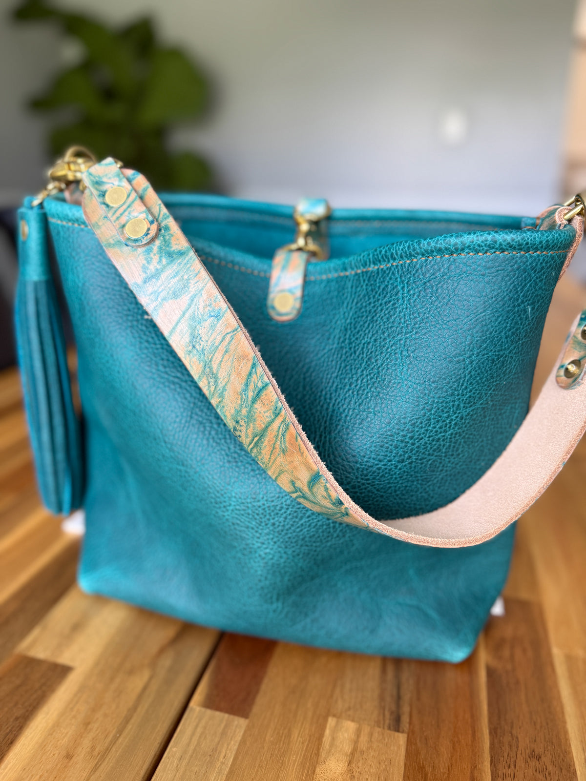 Hobo Bucket in Blue Moon Bison w/Candy Strap