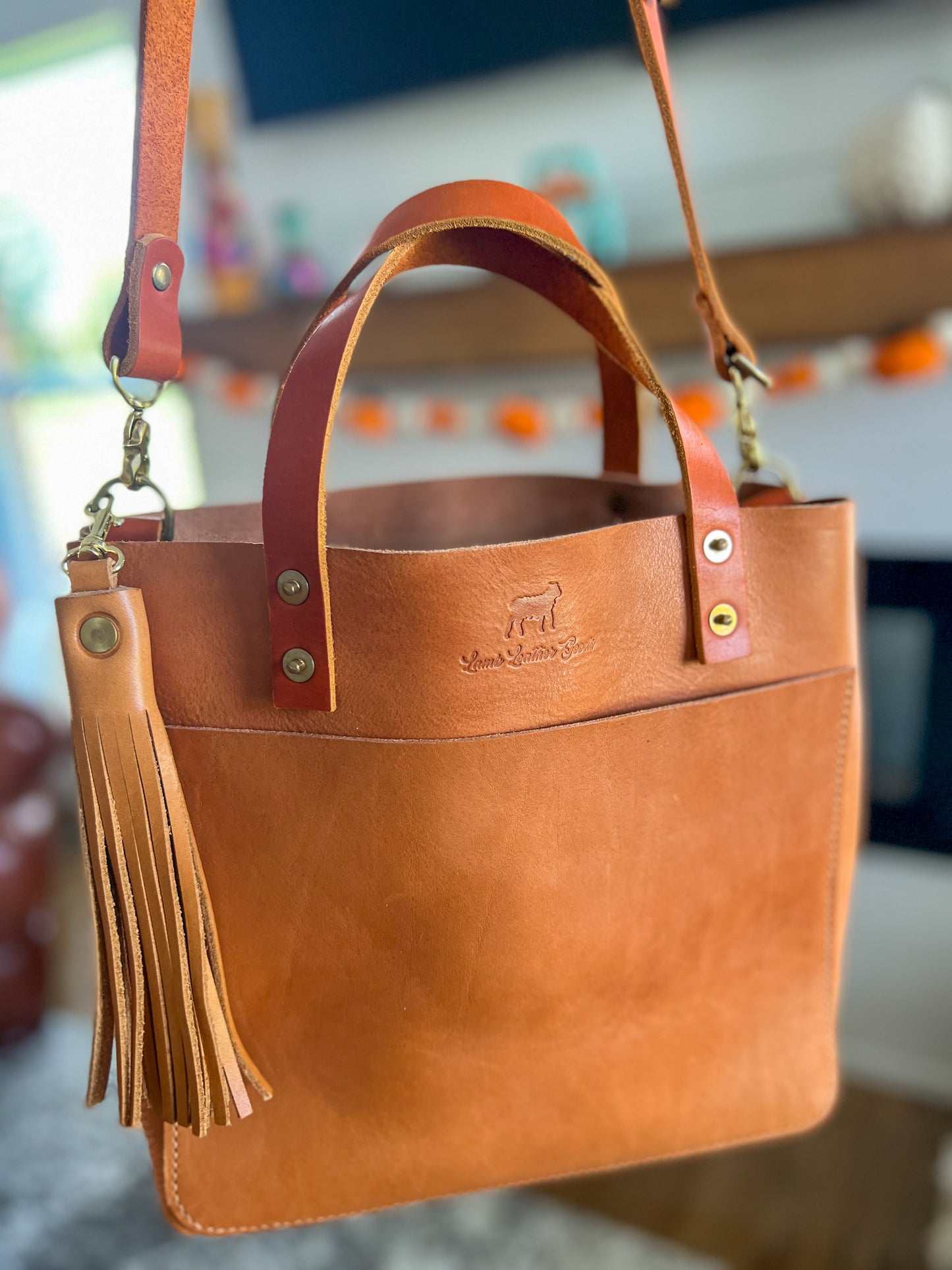 Medium Brookie Tote in Premium Saddle