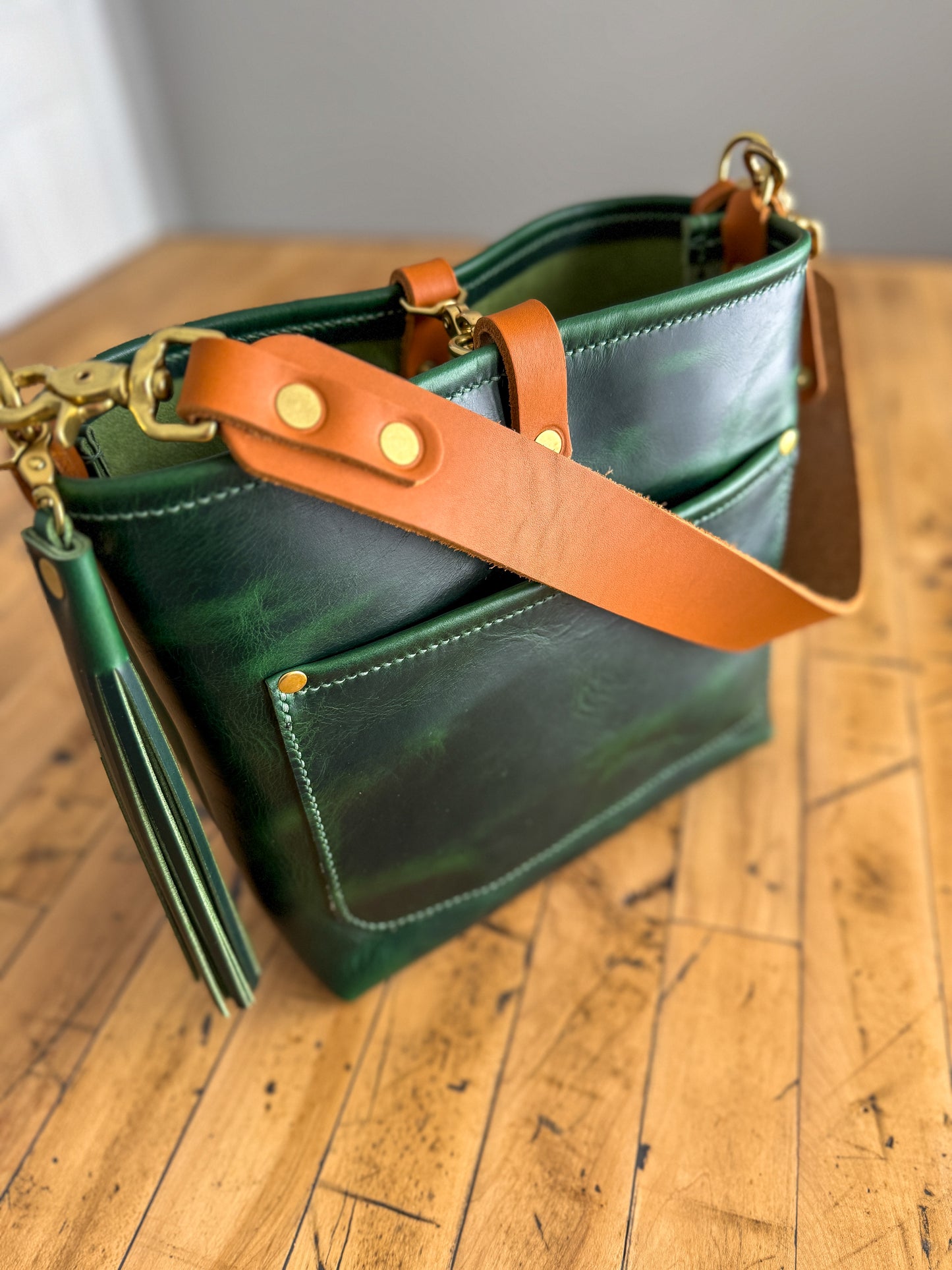 Bennett “shorty” Bucket in Emerald Horween Puttman Leather