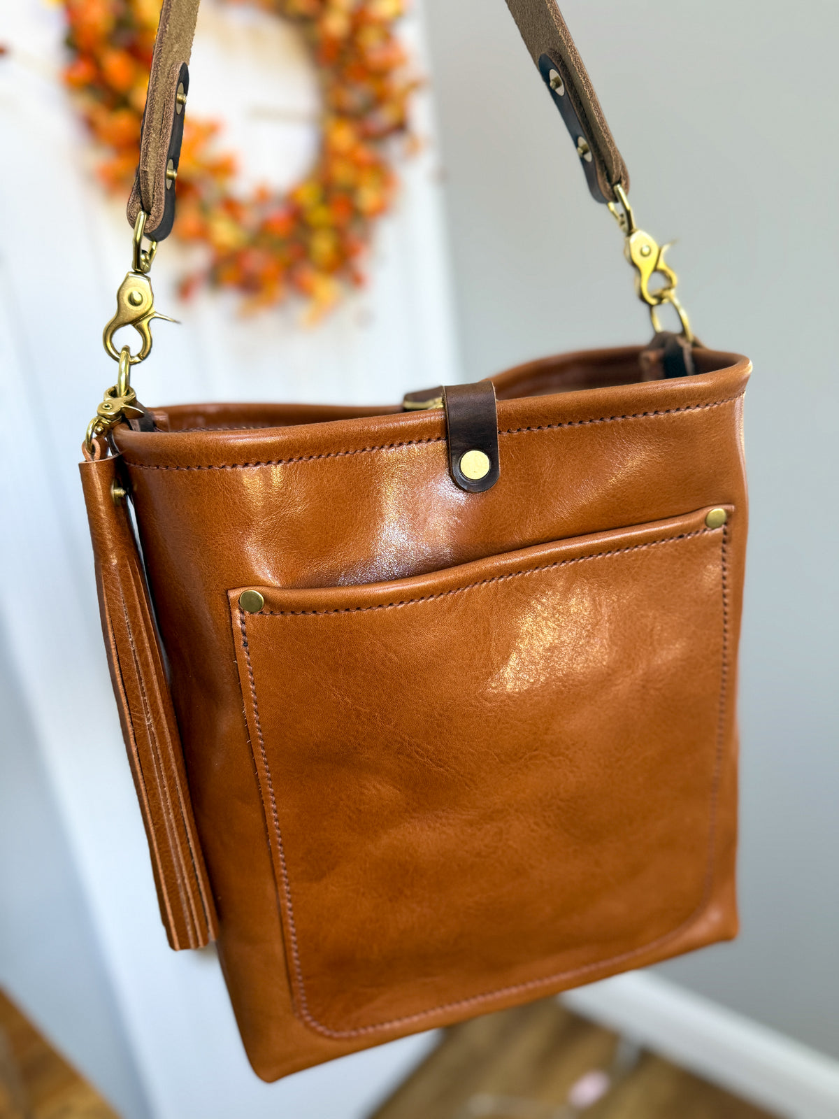 Bennett Bucket in Miel Cuoio Italian Leather