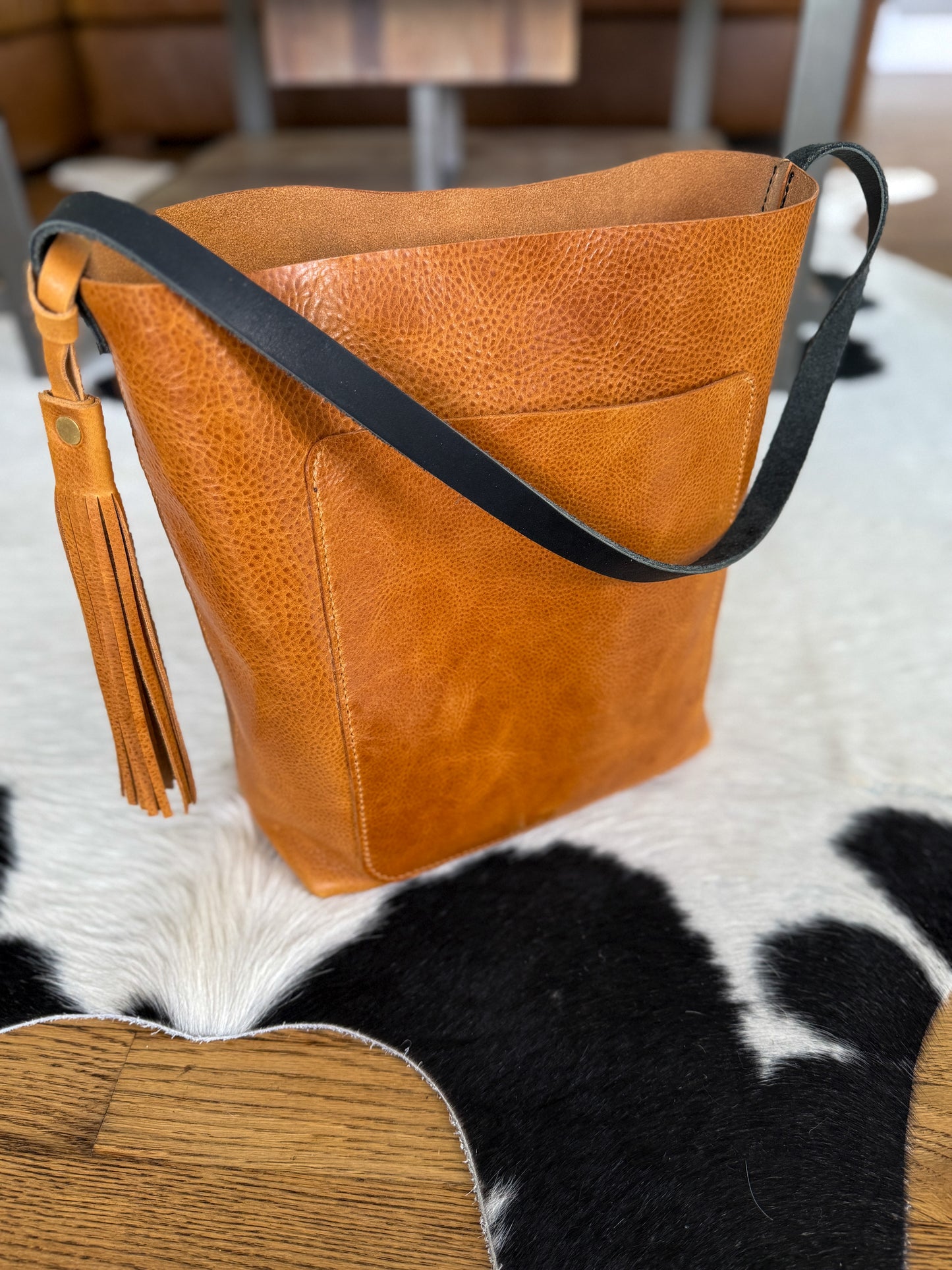 Bennett Bucket in Italian Honey Saffron Vegetable Tanned Leather