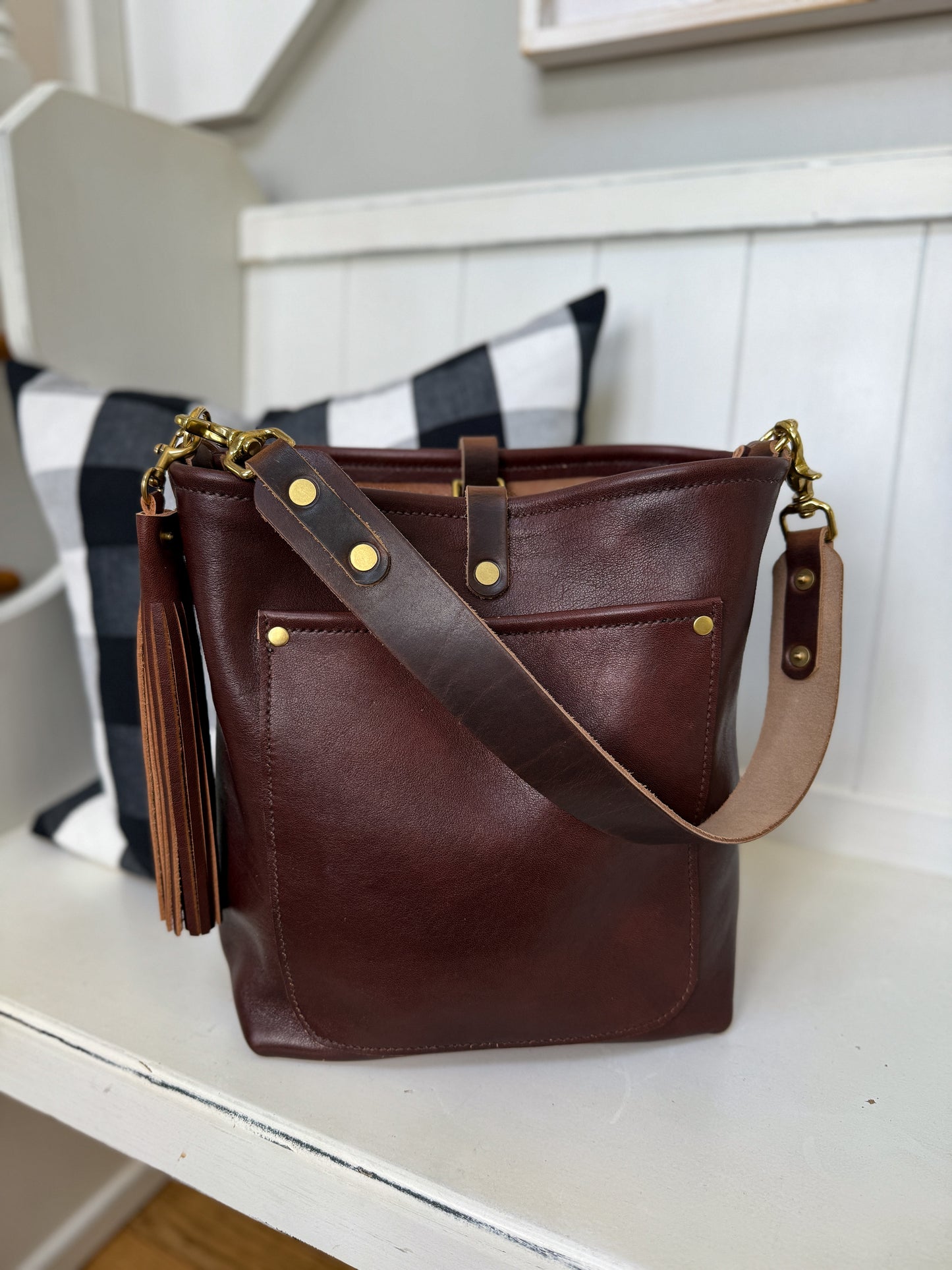 Bennett Bucket in Luxe Horween
