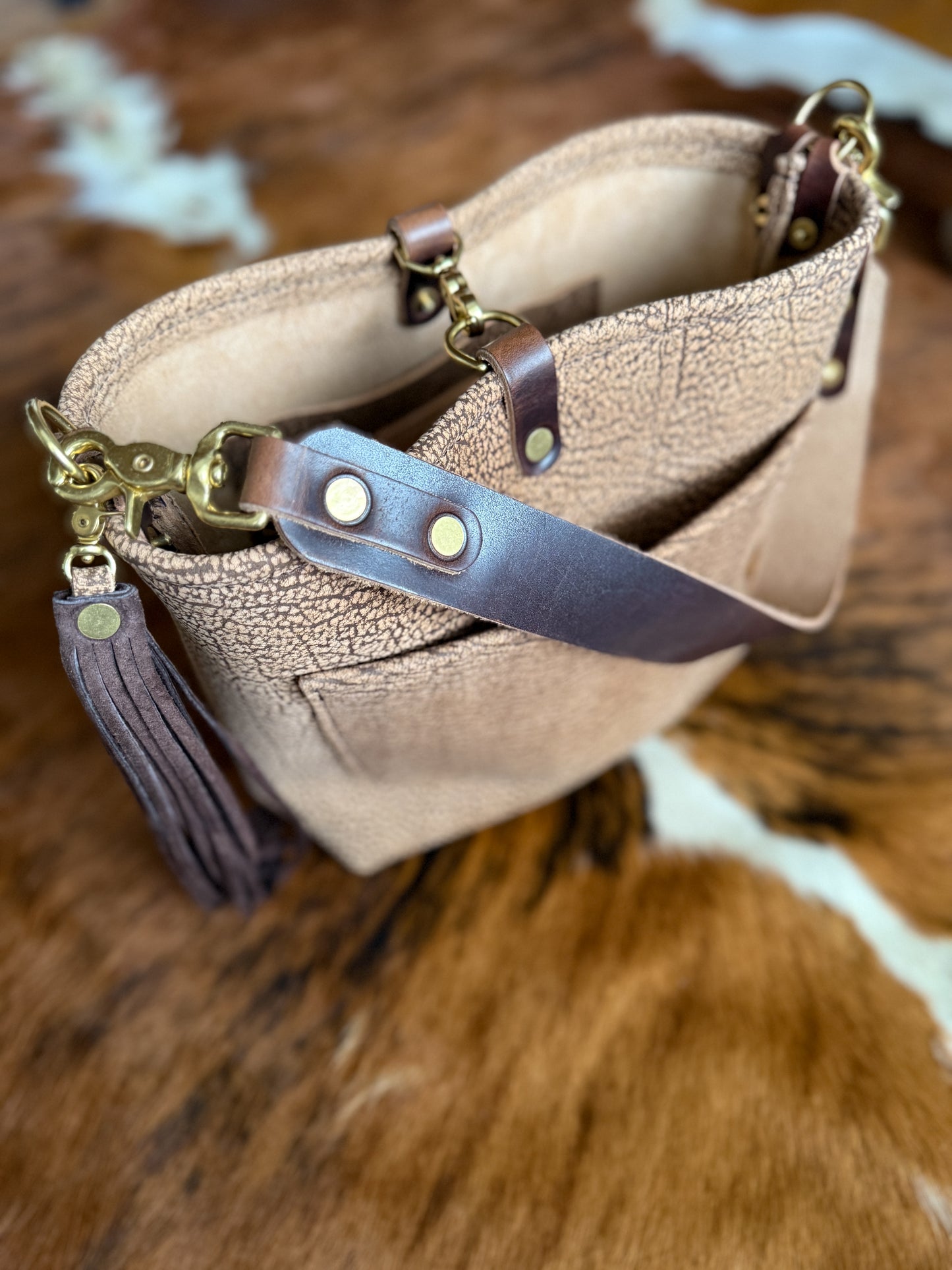 Bennett “shorty” Bucket in Full Grain Riverstone Bison