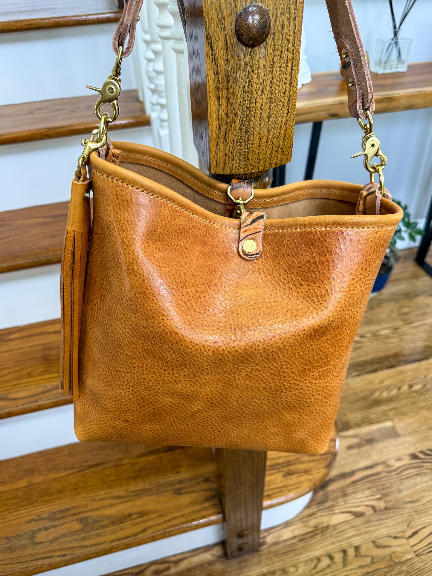 Hobo Bucket in Italian Honey Saffron Vegetable Tan w/Candy Strap