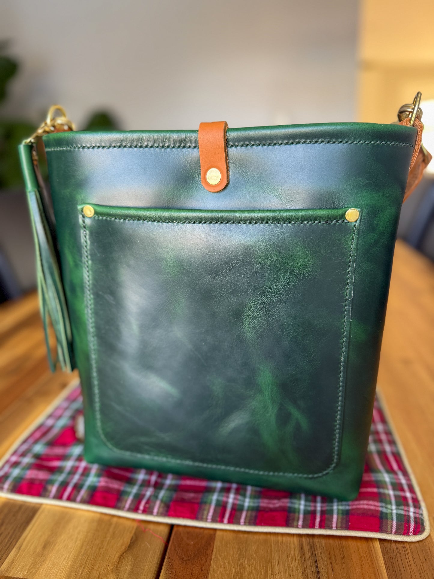 Bennett Bucket in Emerald Horween Puttman Leather