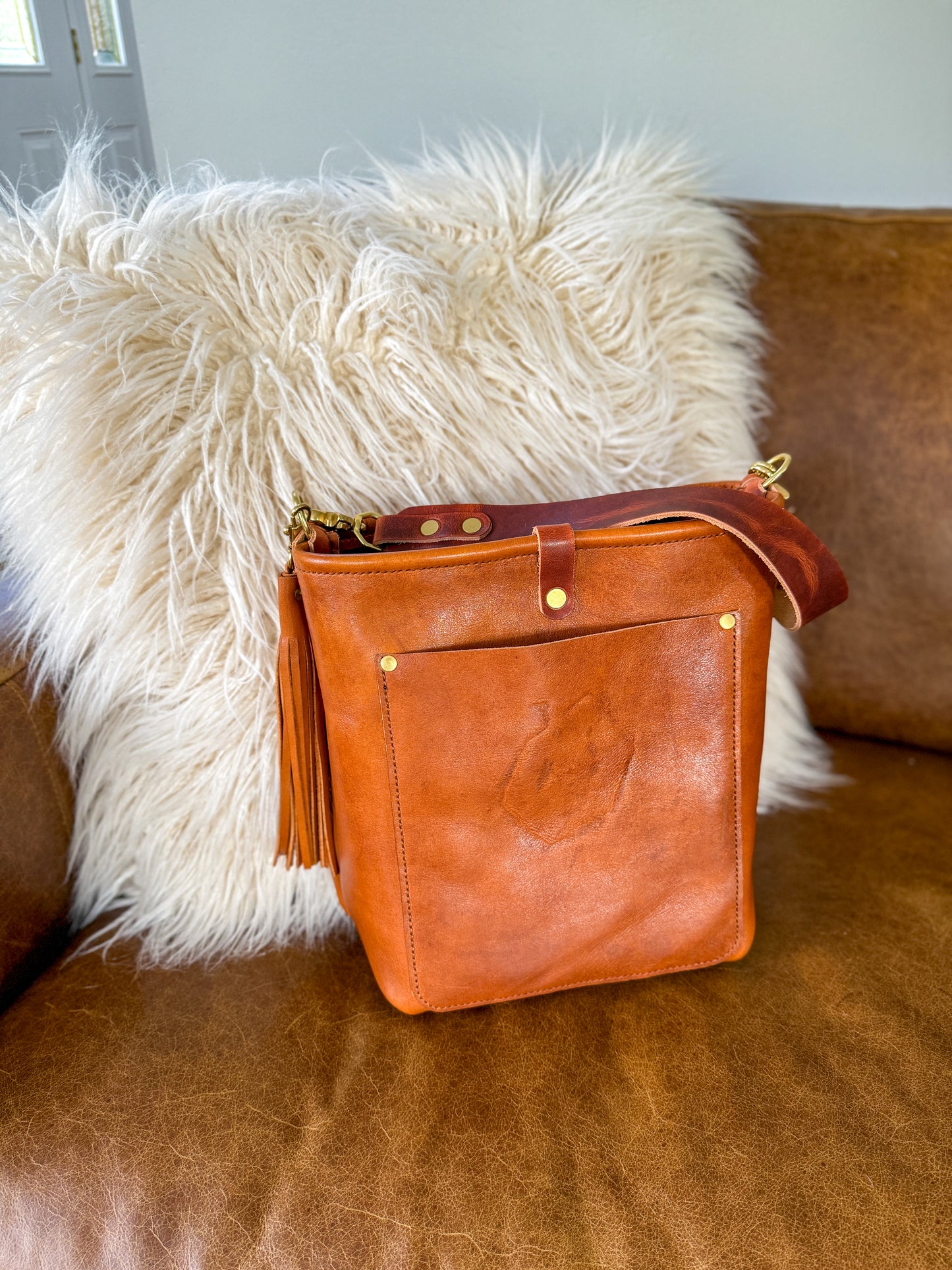 Bennett Bucket in Montana Vegetable Tan