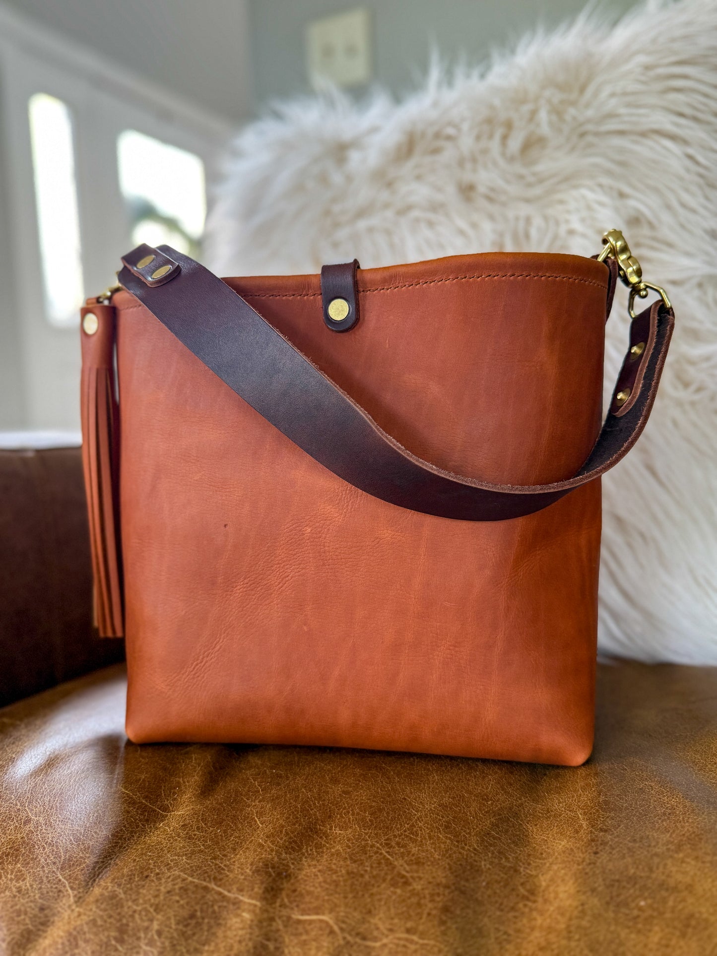 Bennett Bucket in Tawny Full Grain Leather