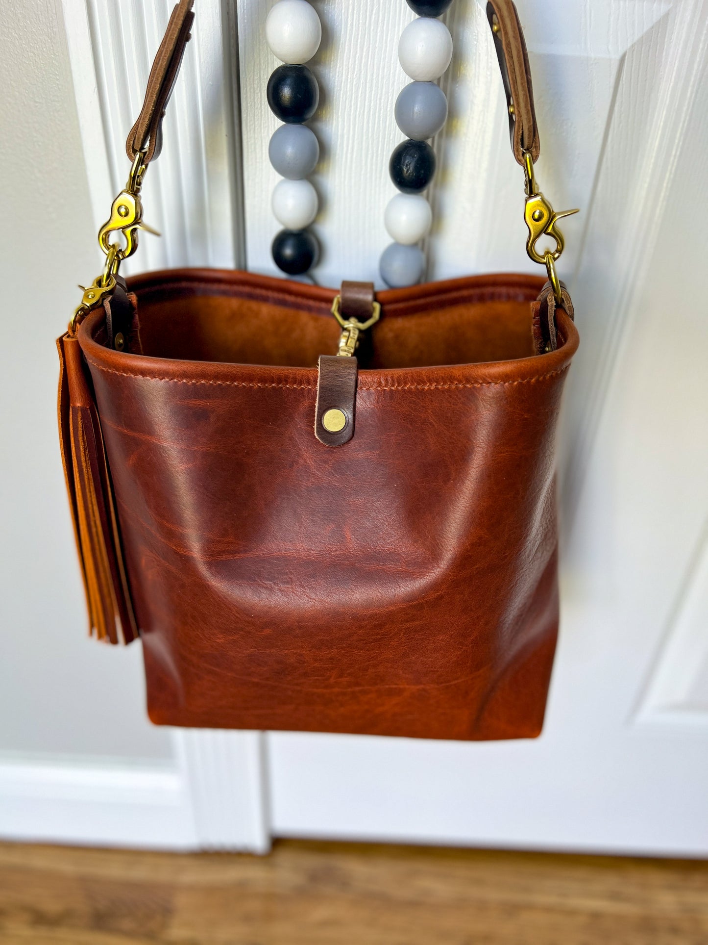 Hobo Bucket in Full Grain Rushmore Leather