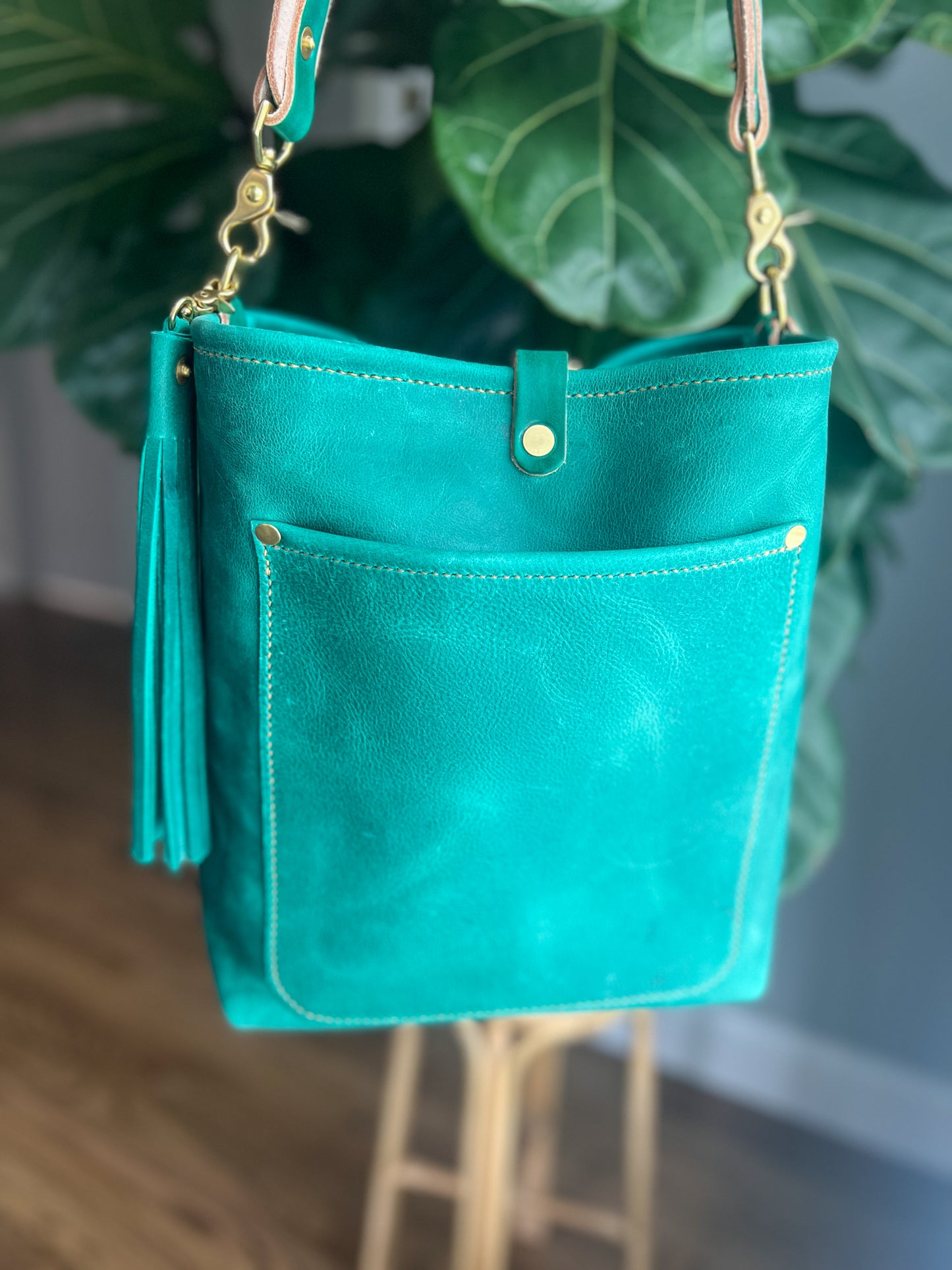 Bennett Bucket in Teal Full Grain Leather