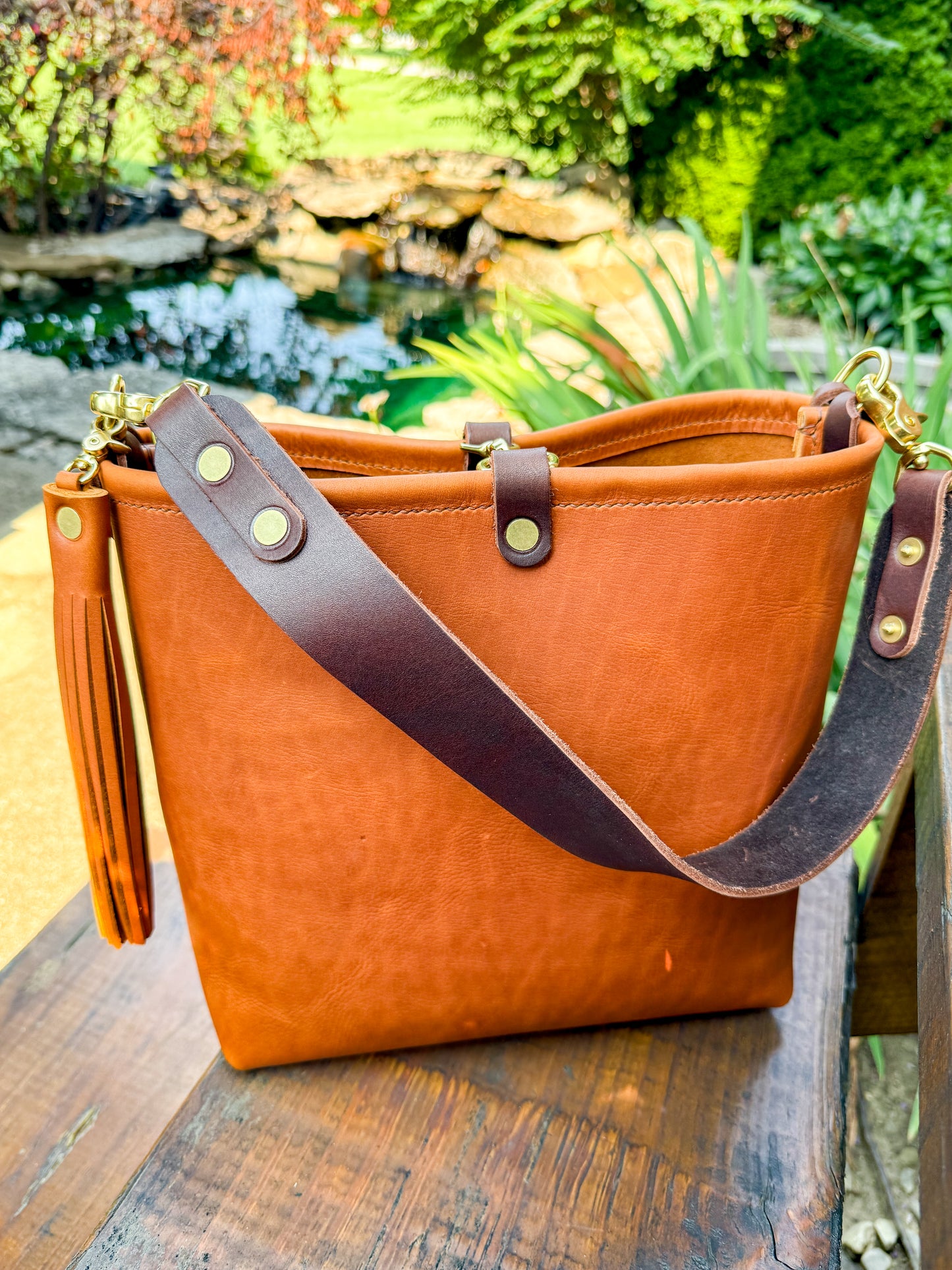 Bennett Bucket in Tawny Full Grain Leather