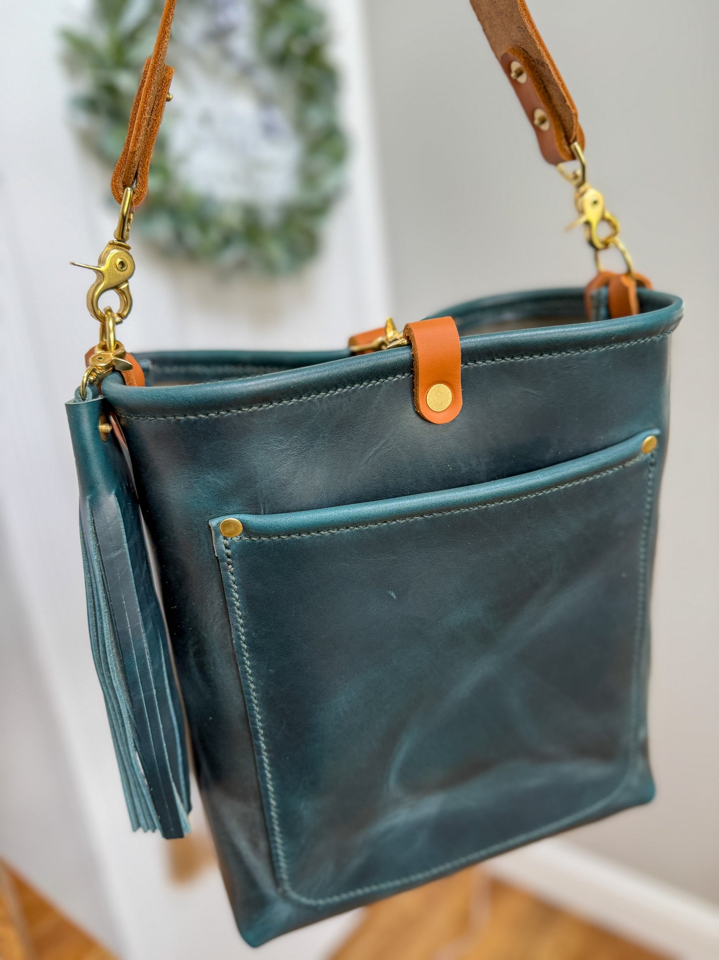 Bennett Bucket in Horween Marine Blue