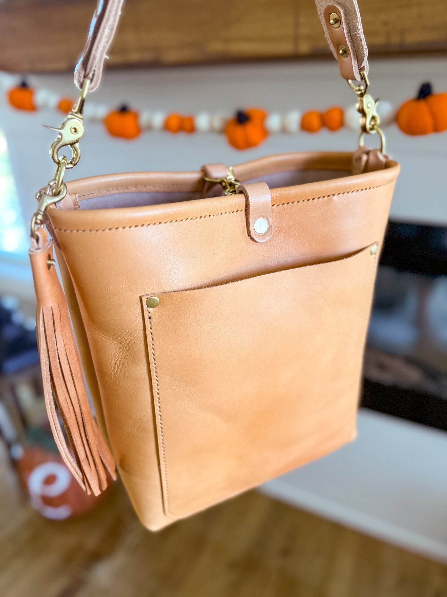 Bennett Bucket in Natural Vachetta (non-milled)