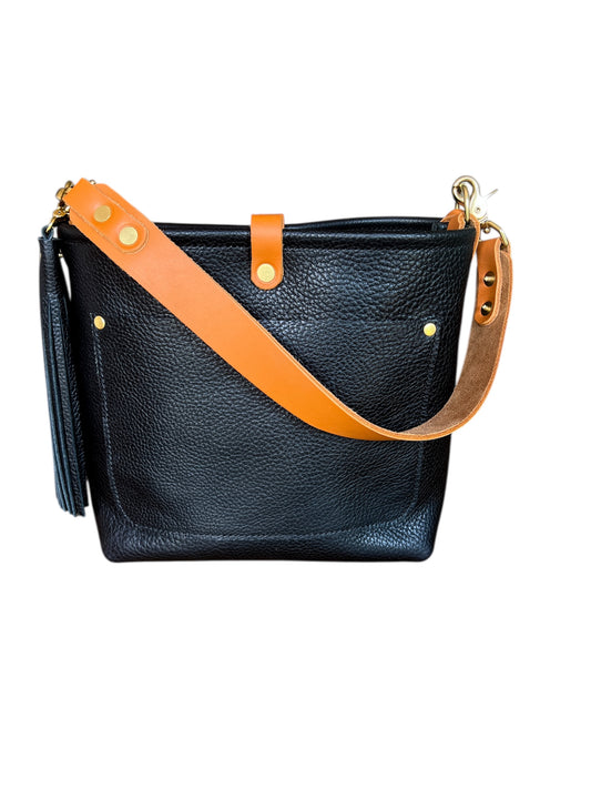 Bennett “shorty” Bucket in Horween Black Pebbled Leather