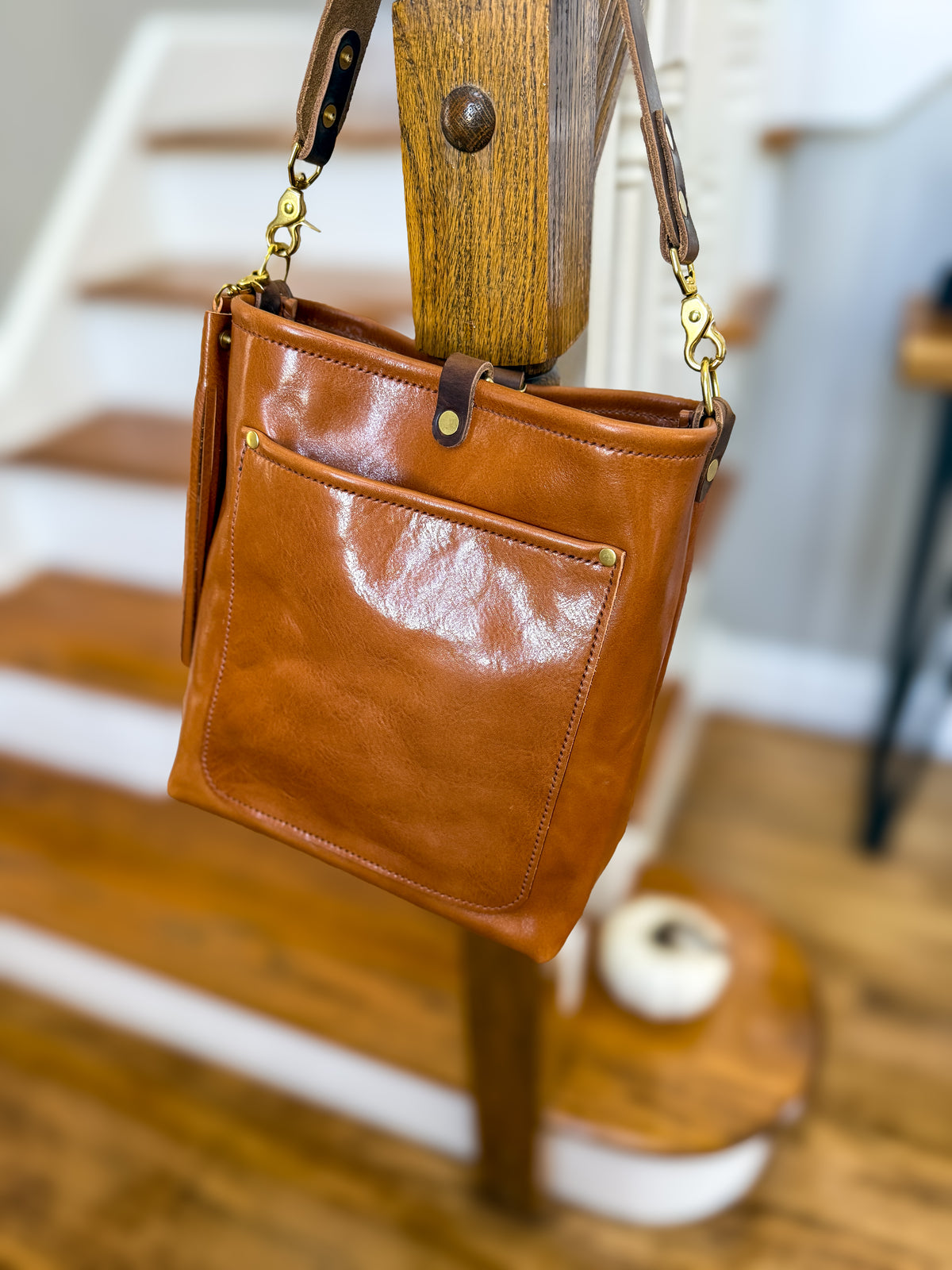 Bennett Bucket in Miel Cuoio Italian Leather