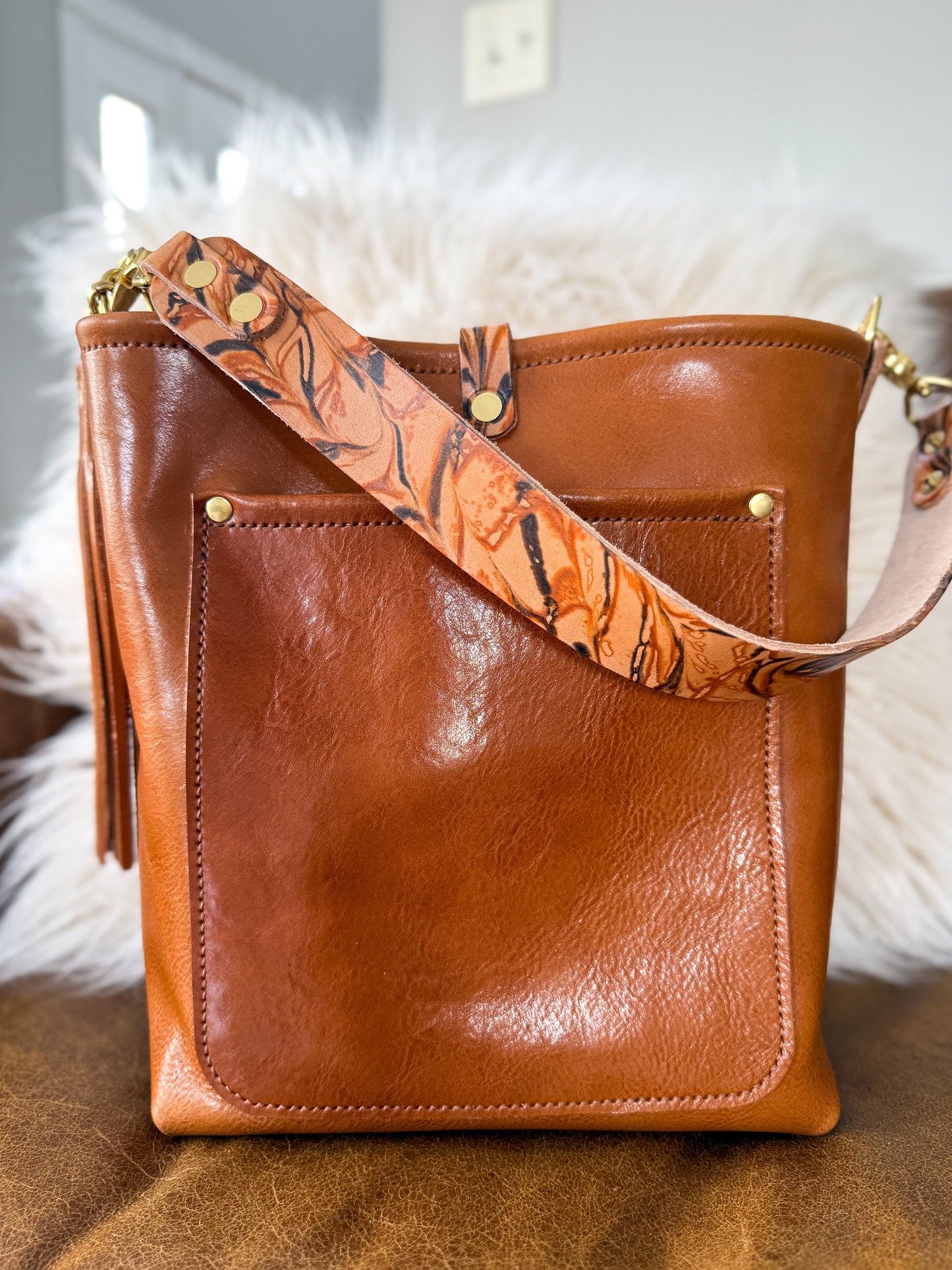 Bennett Bucket in Miel Cuoio Italian Leather w/Candy Strap